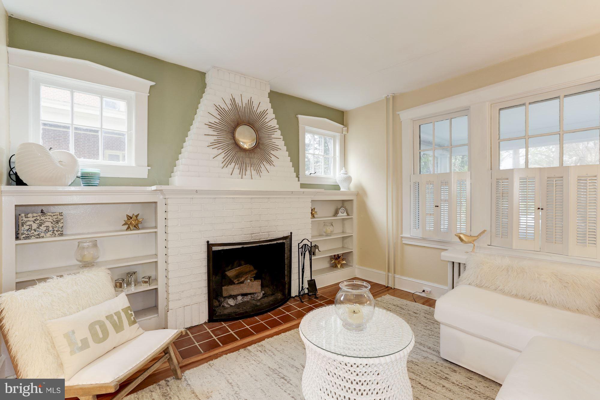 MURRAY HILL - Residential