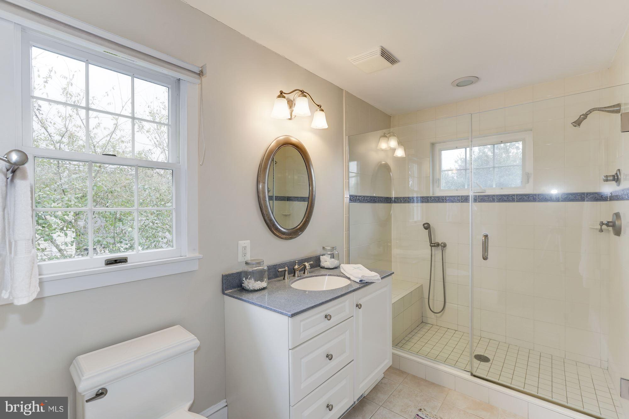 MURRAY HILL - Residential