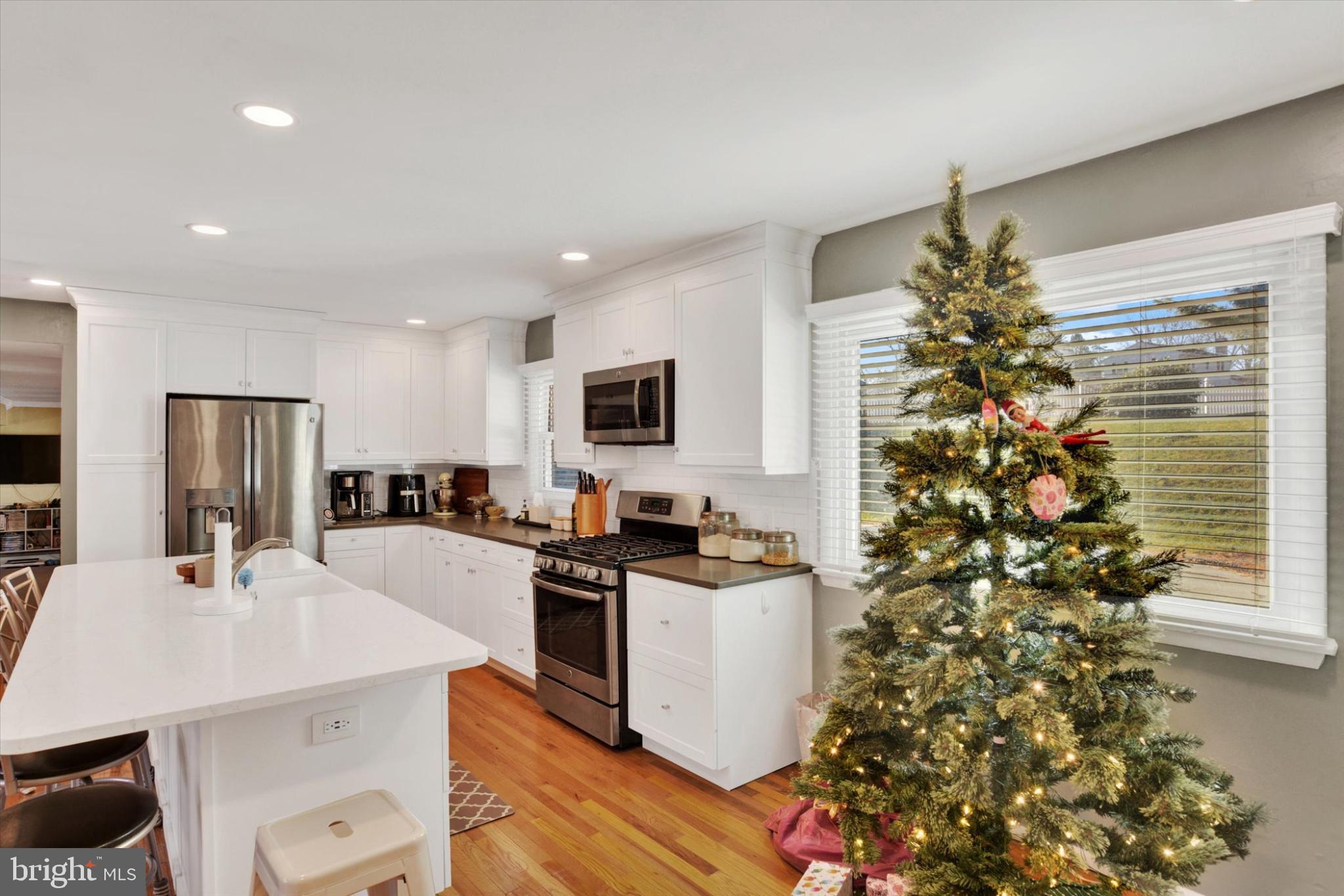 PINEBROOK - Residential