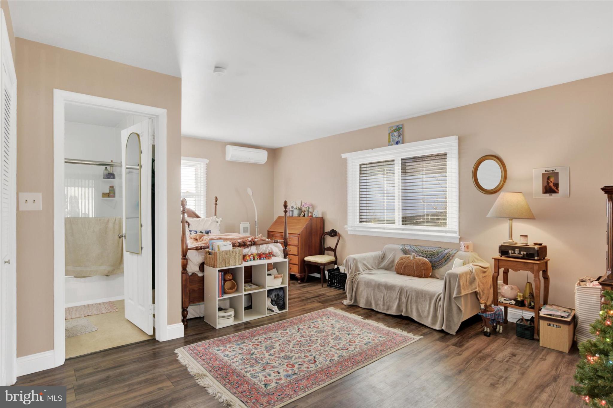 PINEBROOK - Residential