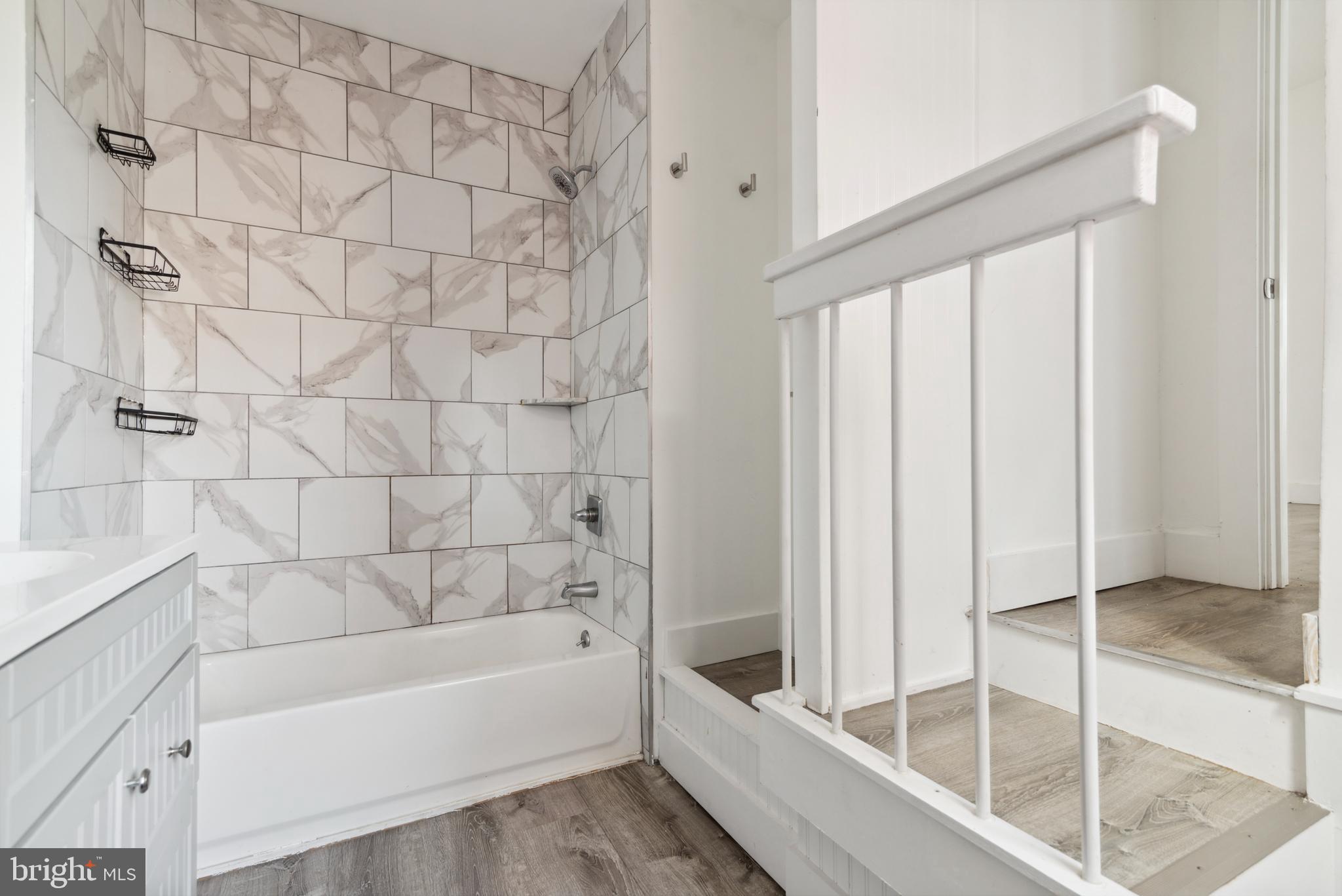 NORRIS SQUARE - Residential