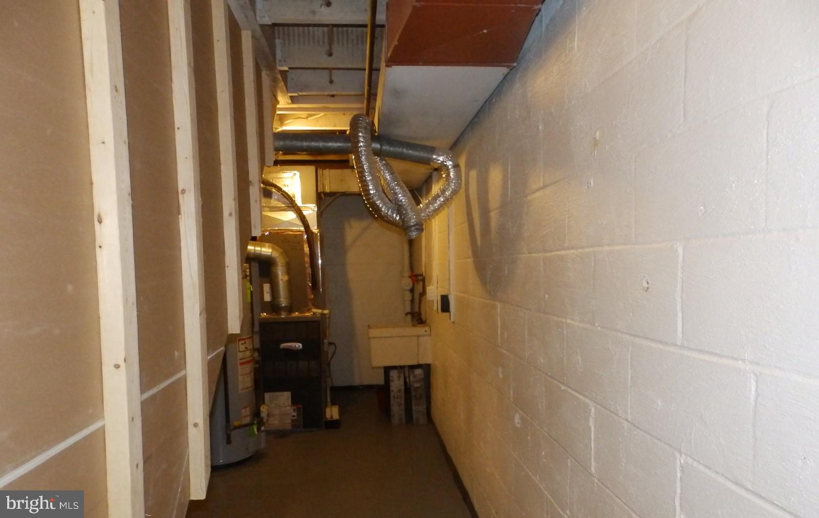 NEW MARK COMMONS - Residential