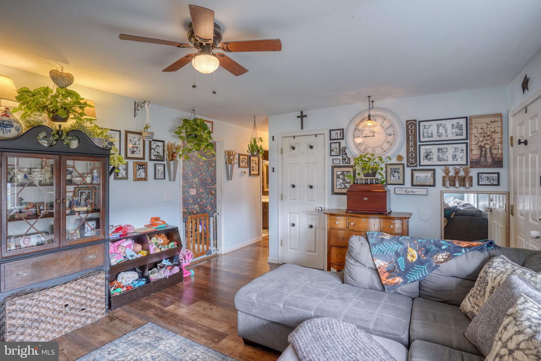 GRANDVIEW MEADOWS - Residential