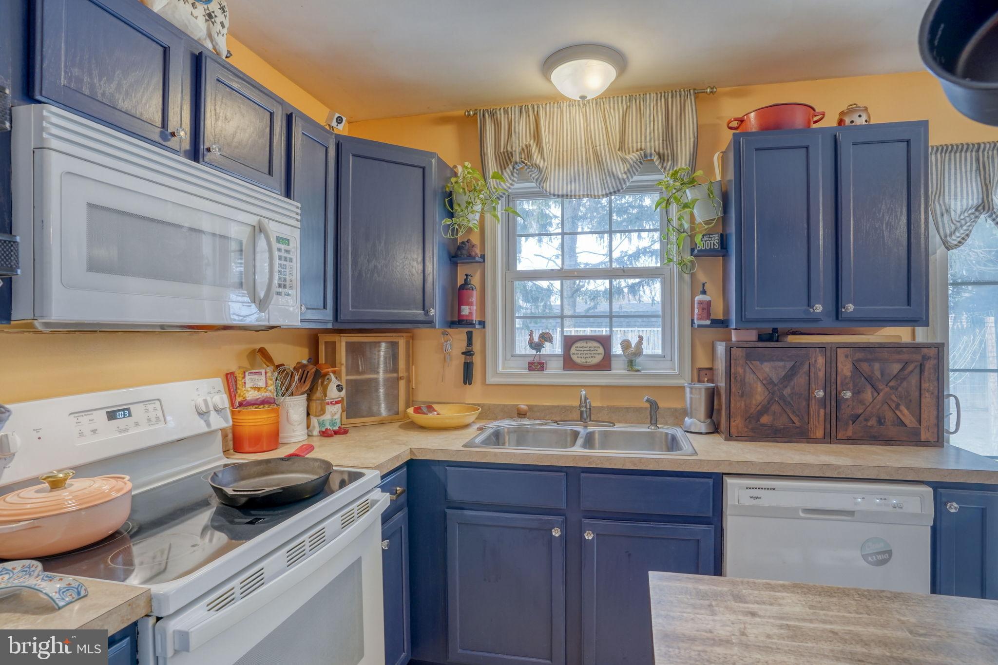 GRANDVIEW MEADOWS - Residential