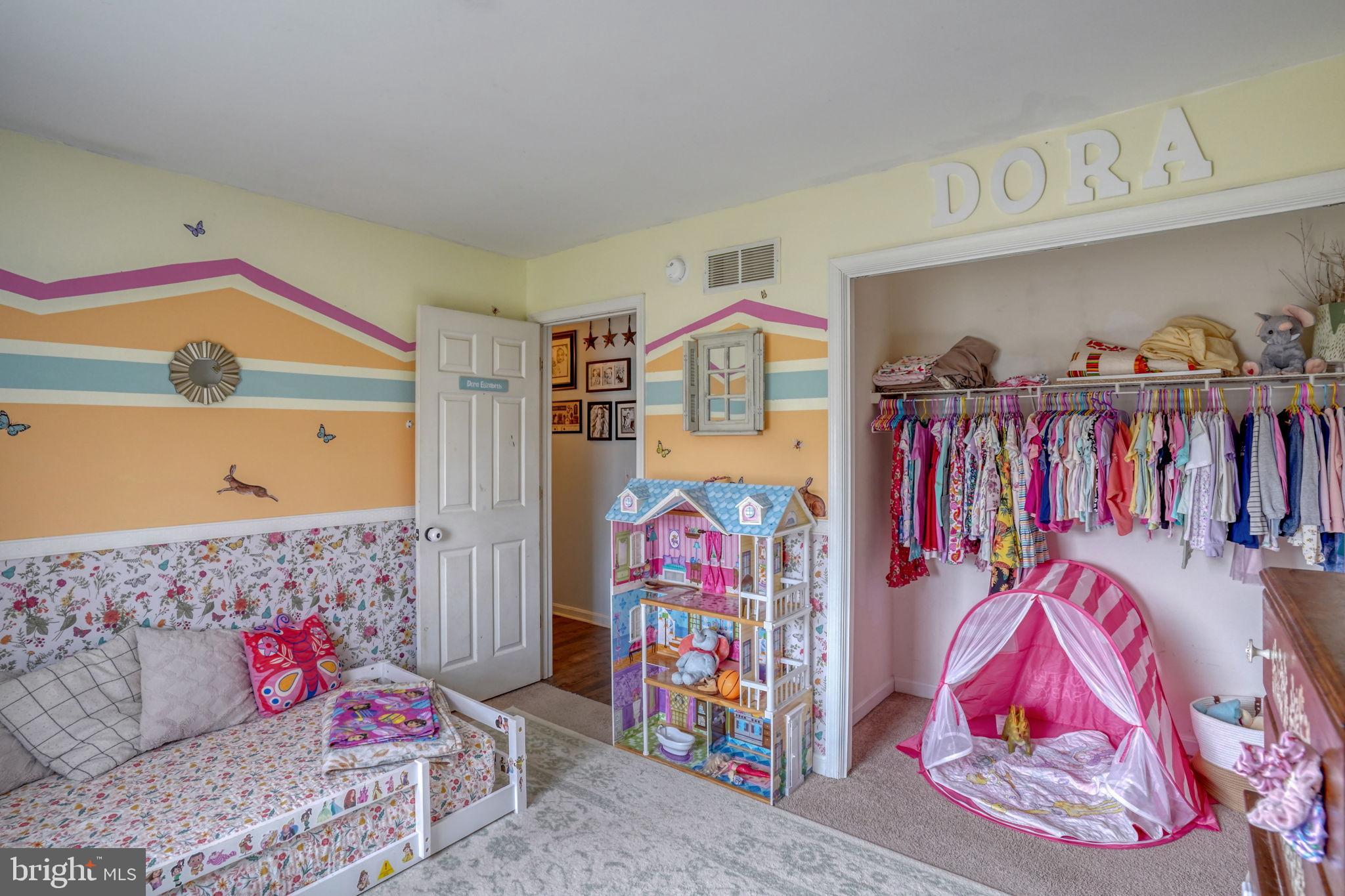 GRANDVIEW MEADOWS - Residential