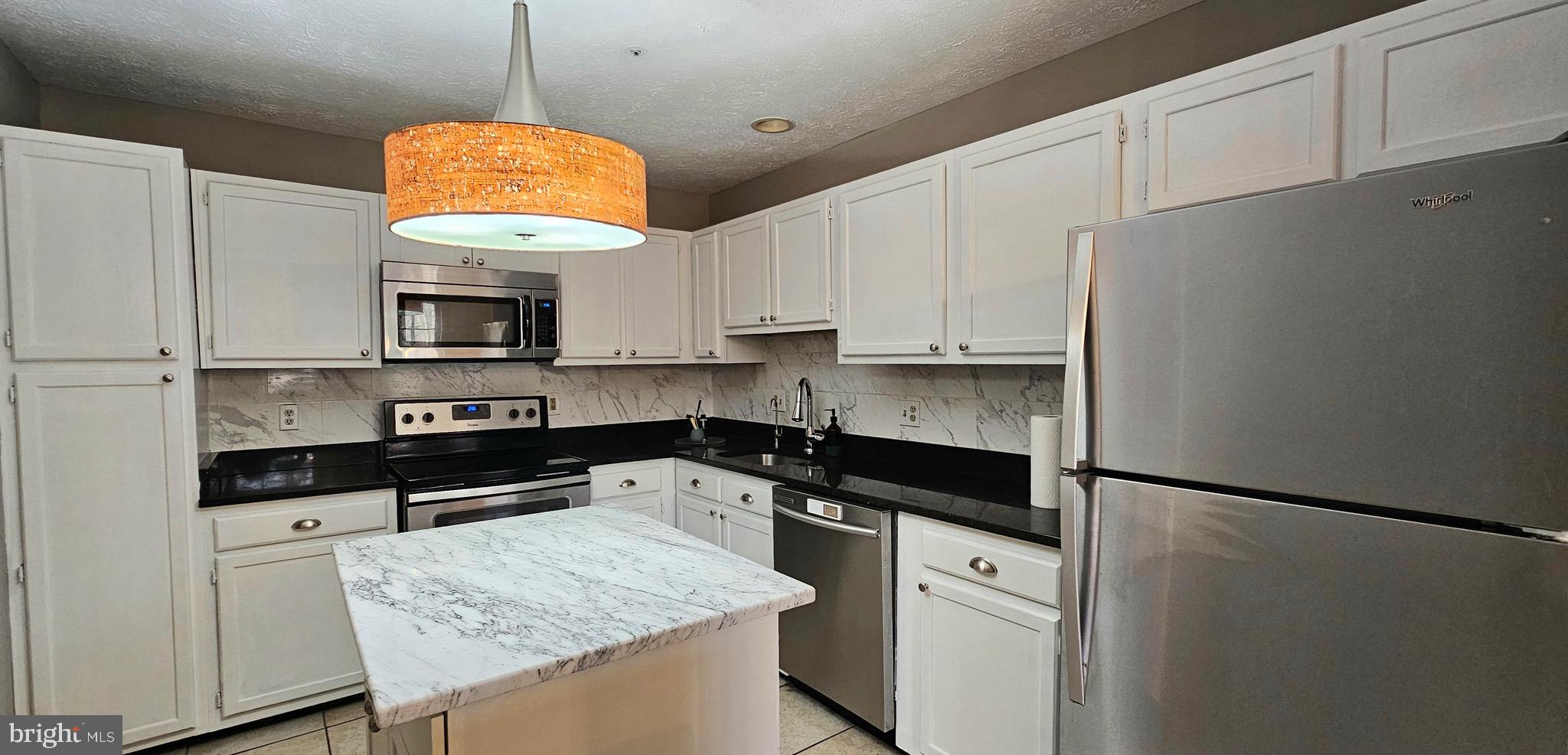 4657 DEEPWOOD COURT 106A