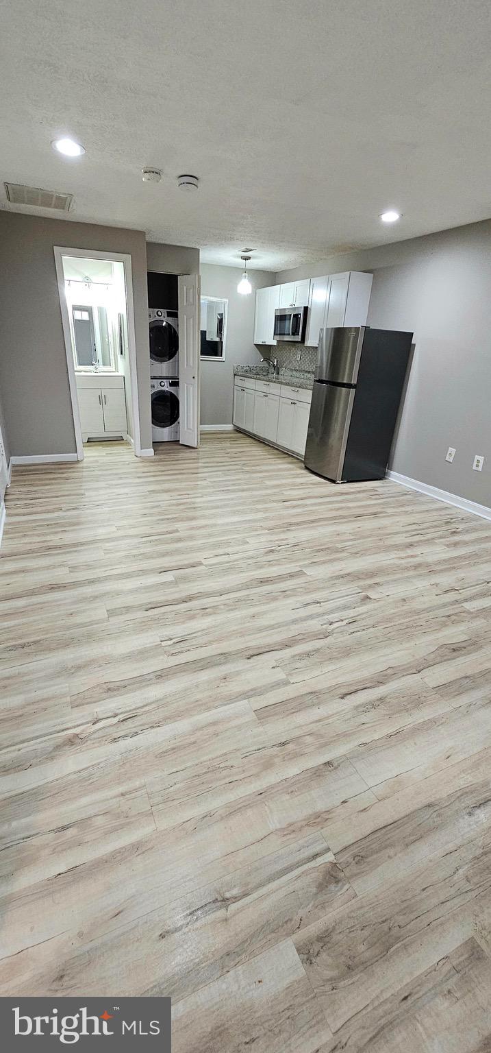 4657 DEEPWOOD COURT 106A