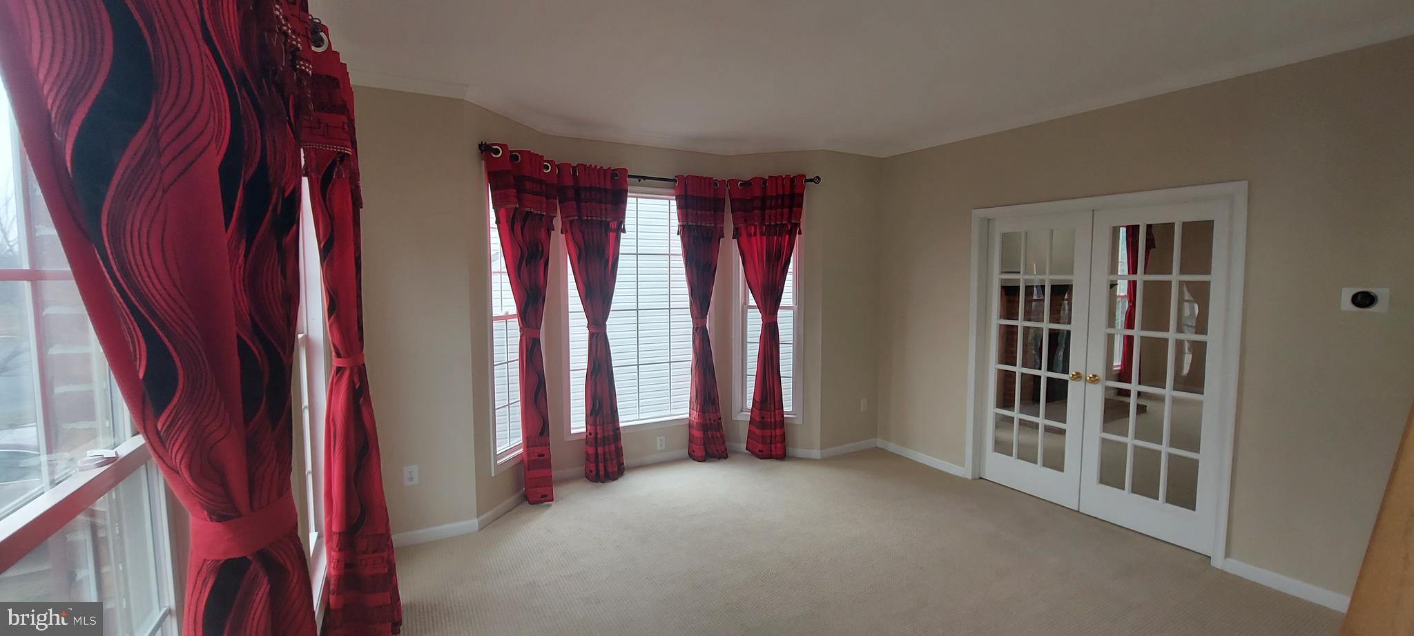 EMERALD FARM - Residential Lease