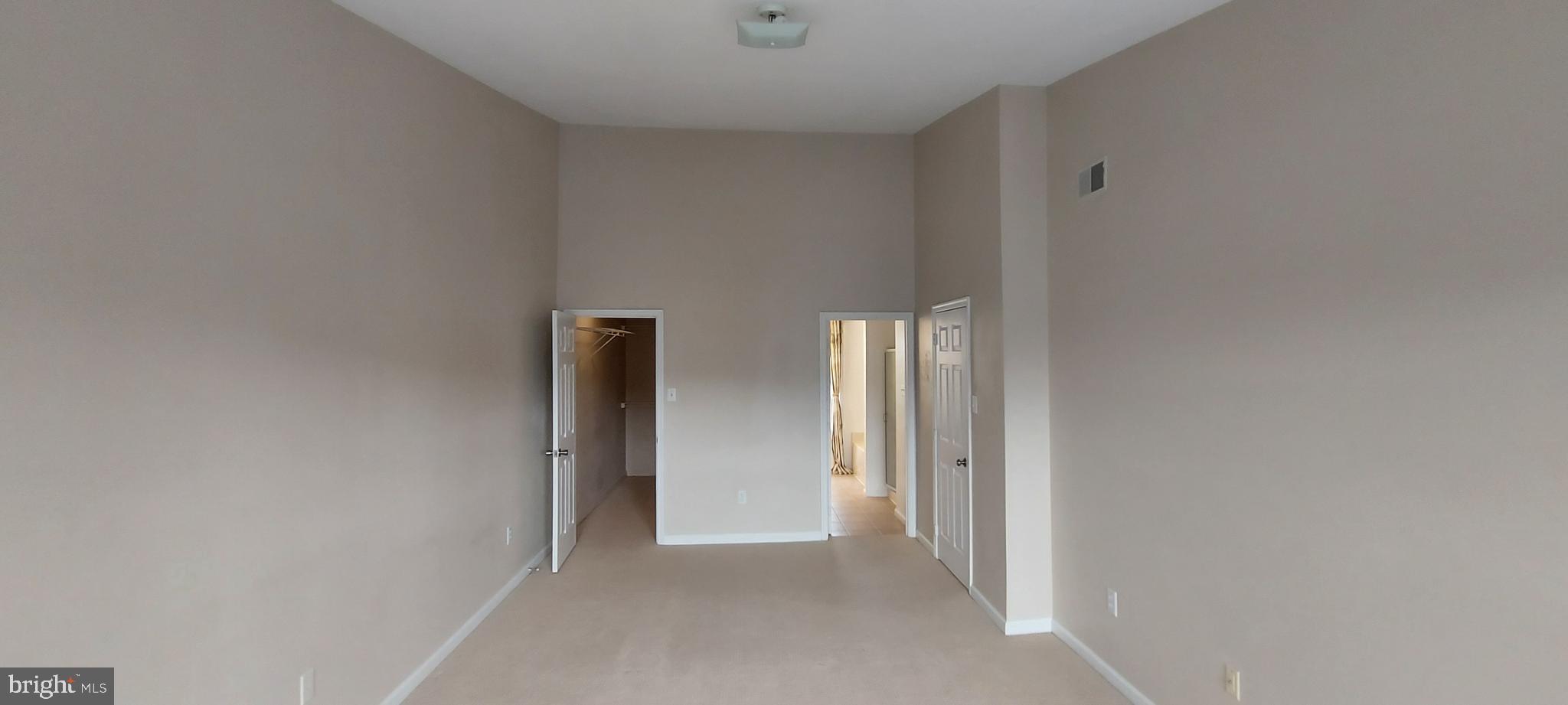 EMERALD FARM - Residential Lease