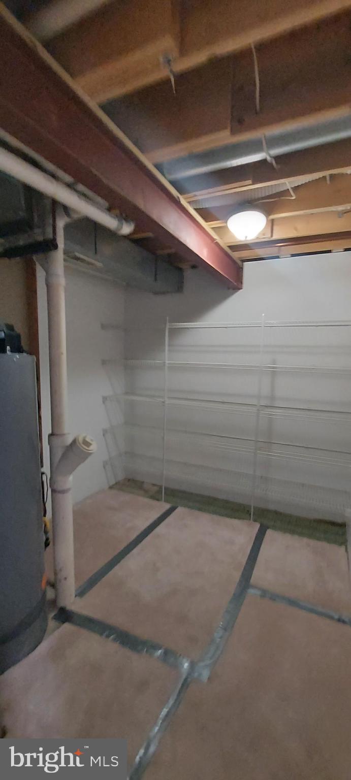 EMERALD FARM - Residential Lease