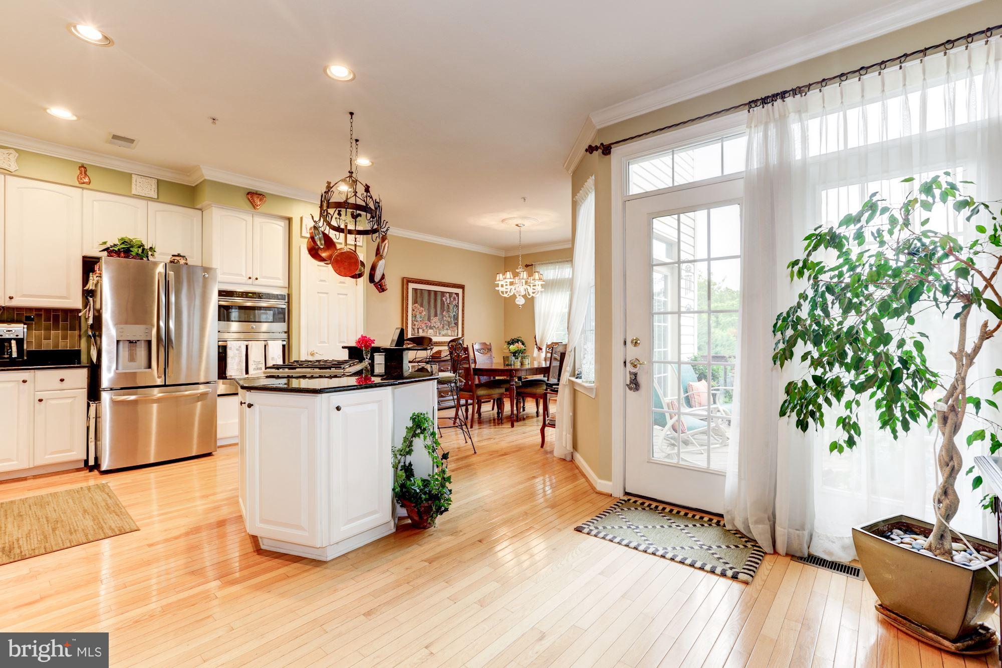 WILLOWS OF POTOMAC - Residential