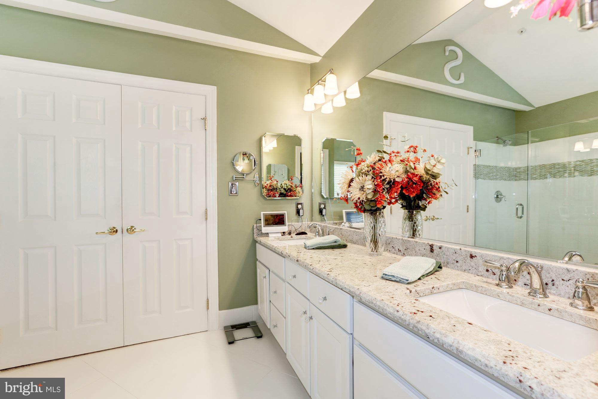 WILLOWS OF POTOMAC - Residential