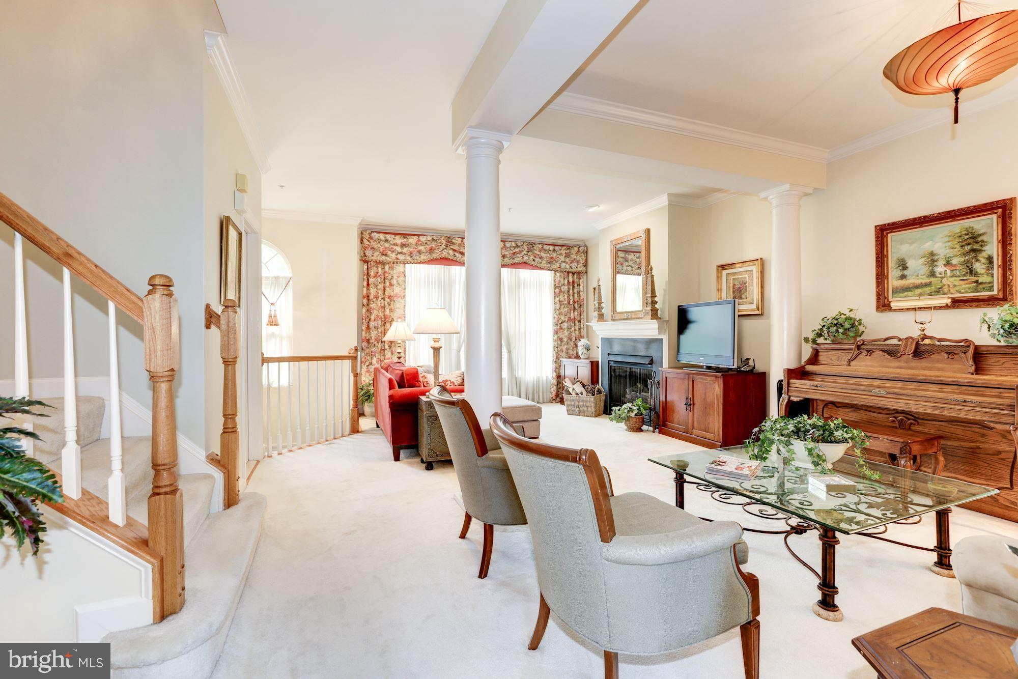 WILLOWS OF POTOMAC - Residential