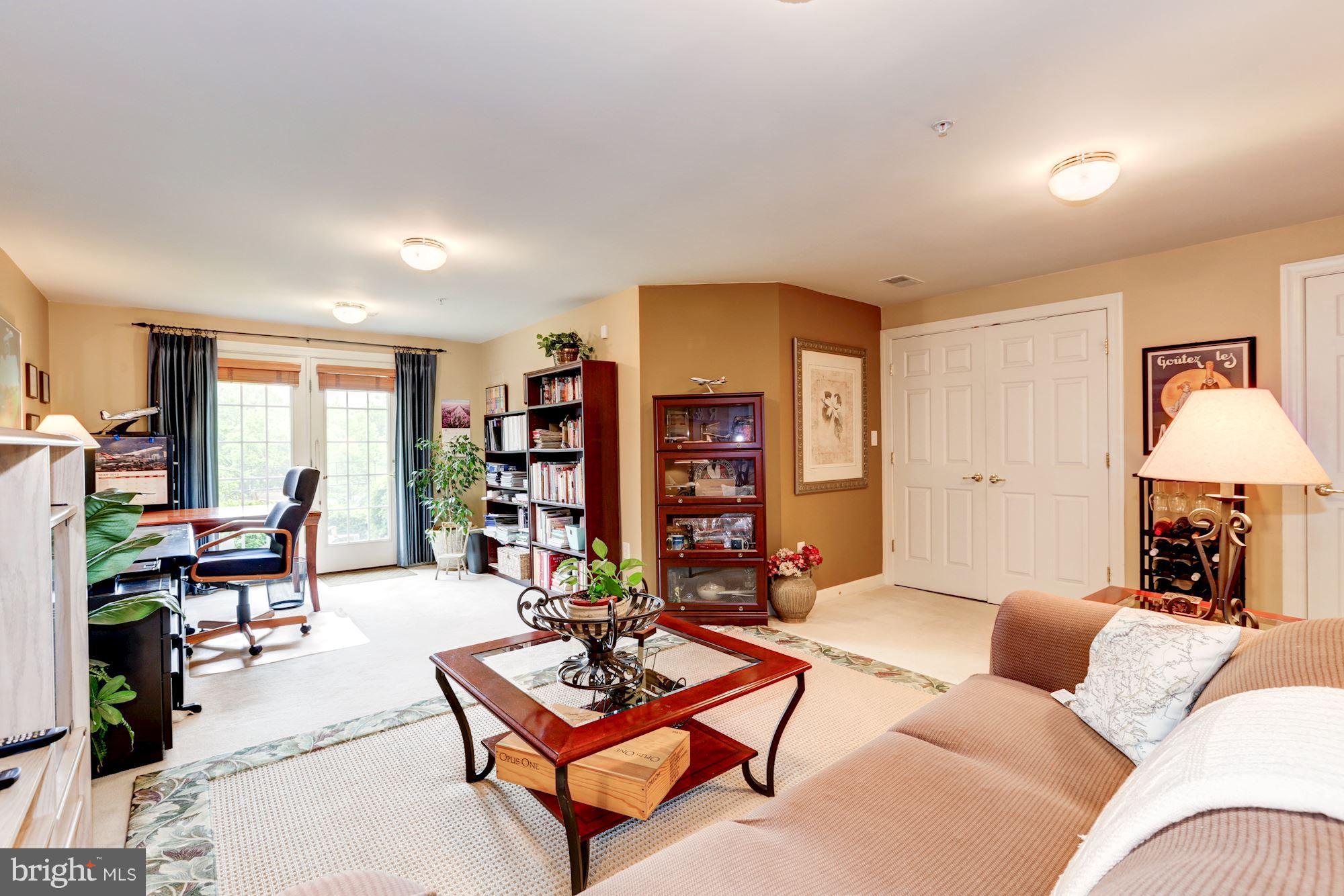 WILLOWS OF POTOMAC - Residential