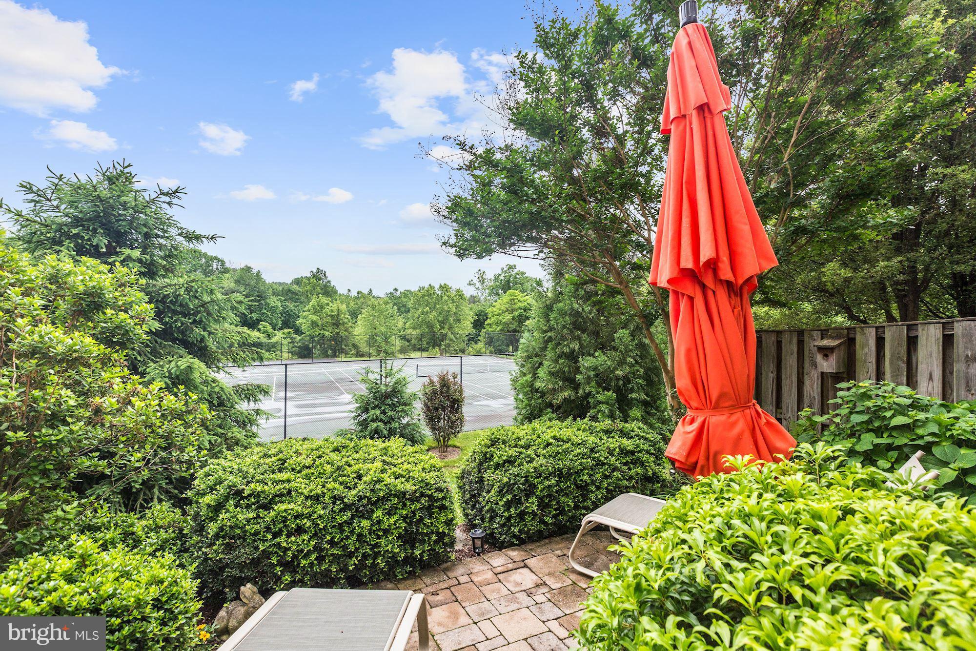 WILLOWS OF POTOMAC - Residential