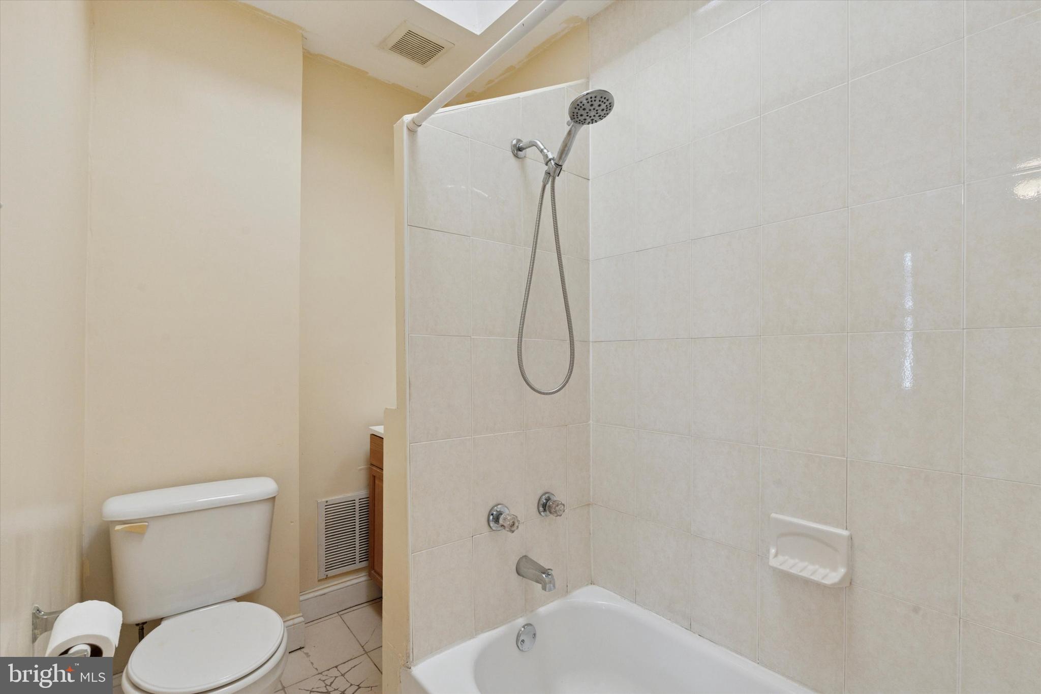 WHITMAN - Residential