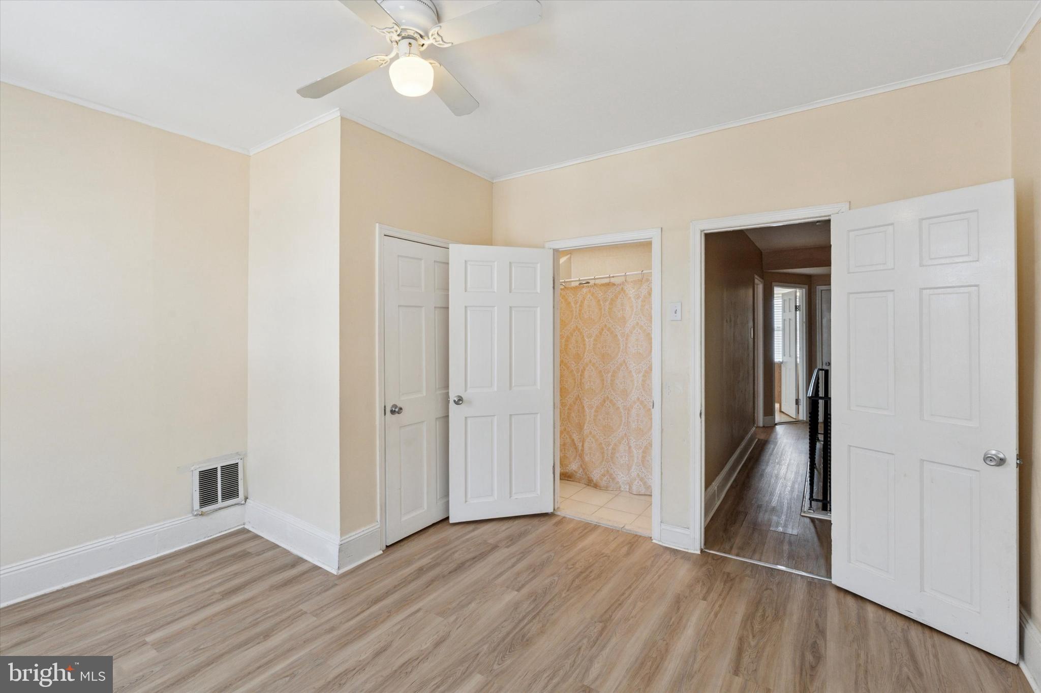 WHITMAN - Residential