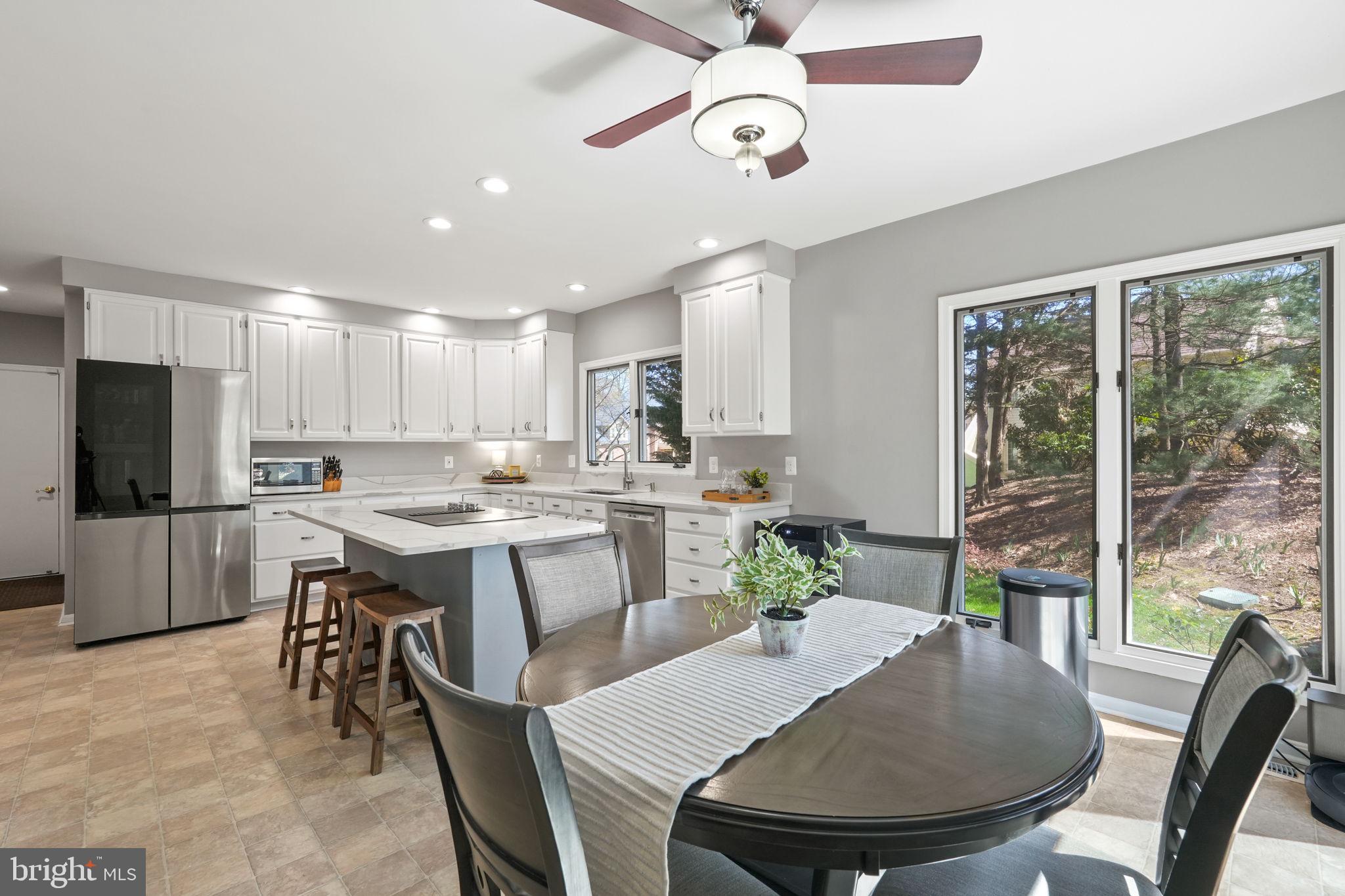 CROSSPOINTE - Residential