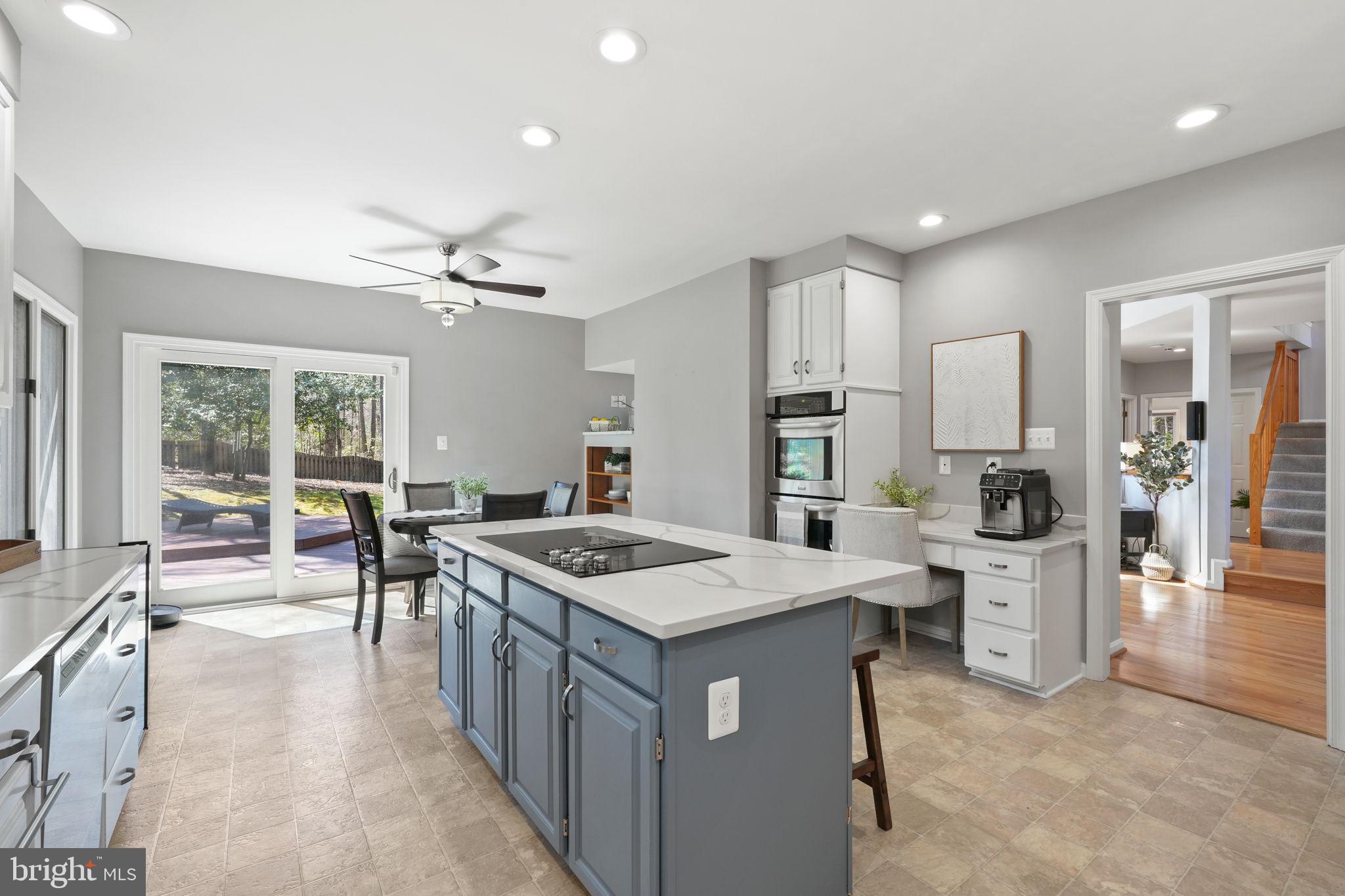 CROSSPOINTE - Residential