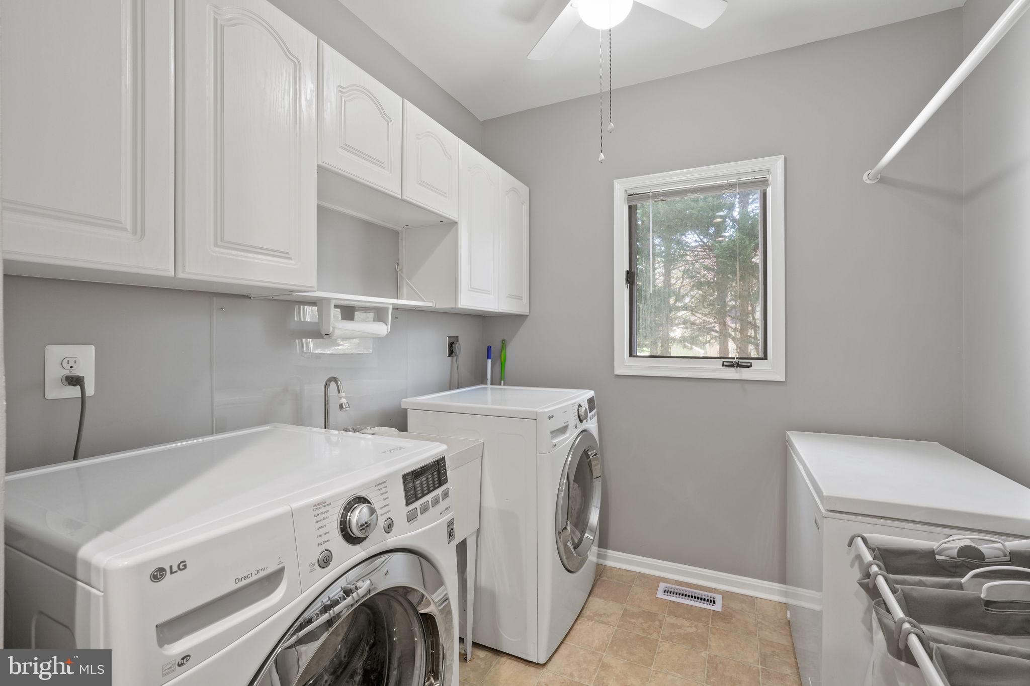 CROSSPOINTE - Residential