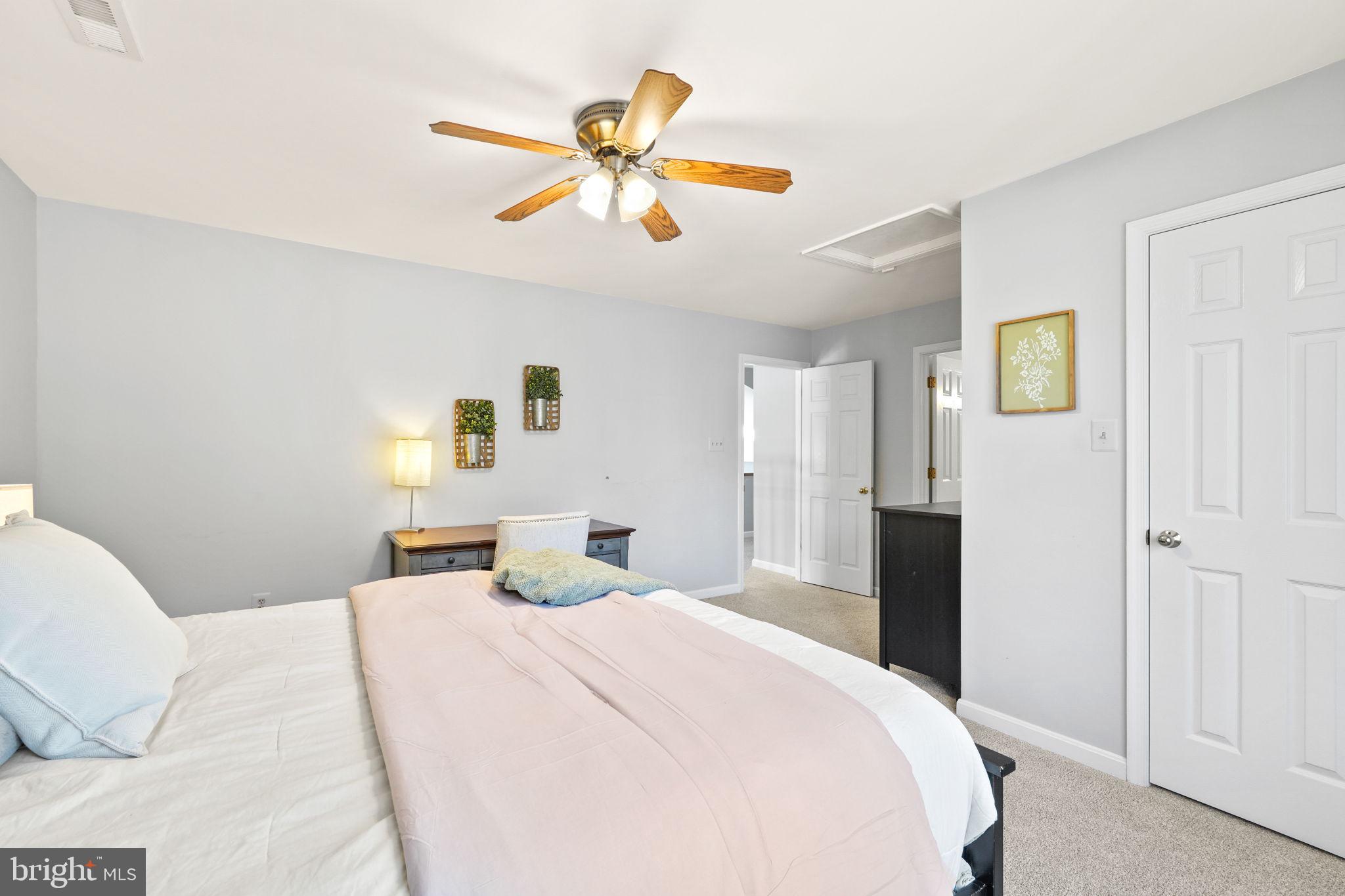 CROSSPOINTE - Residential