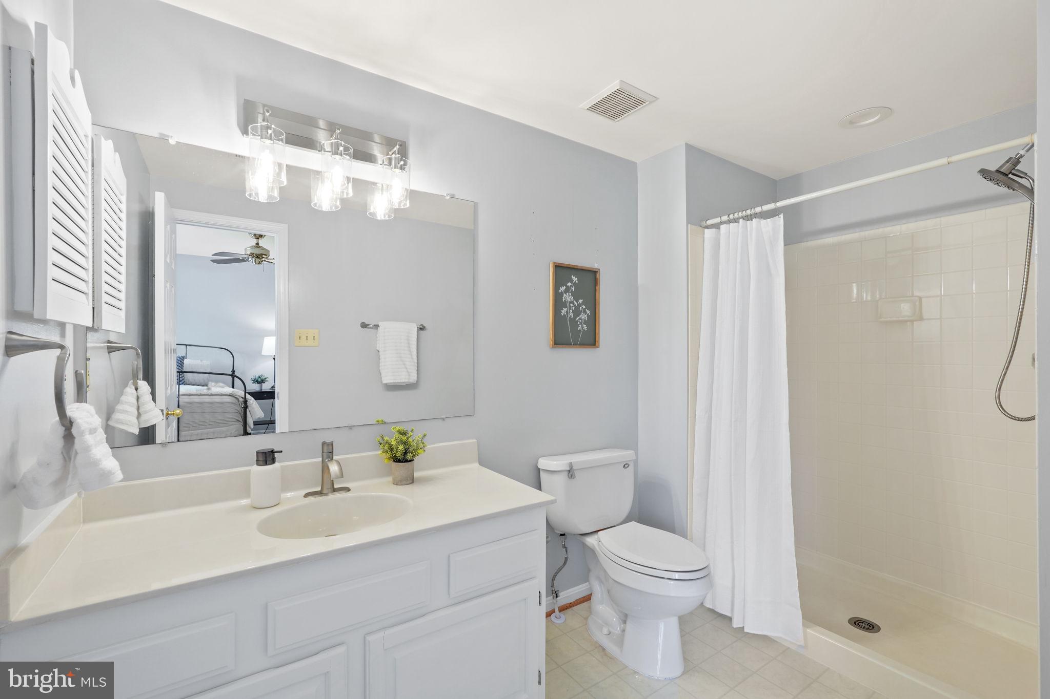 CROSSPOINTE - Residential