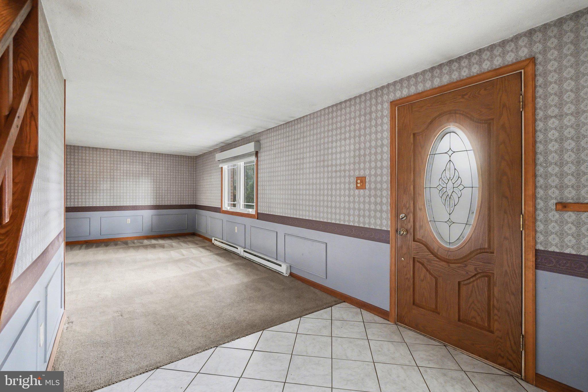 7726 VALLEYVIEW AVENUE