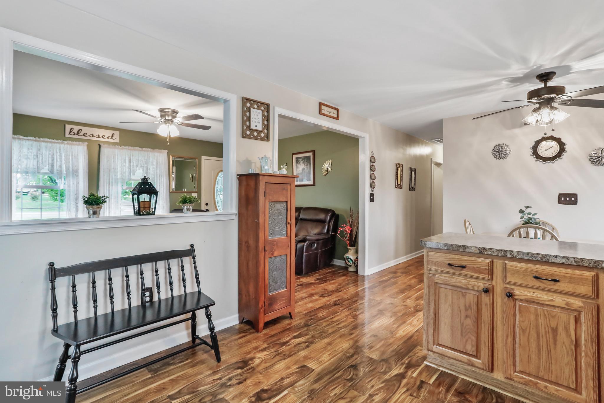 HOLLER - Residential