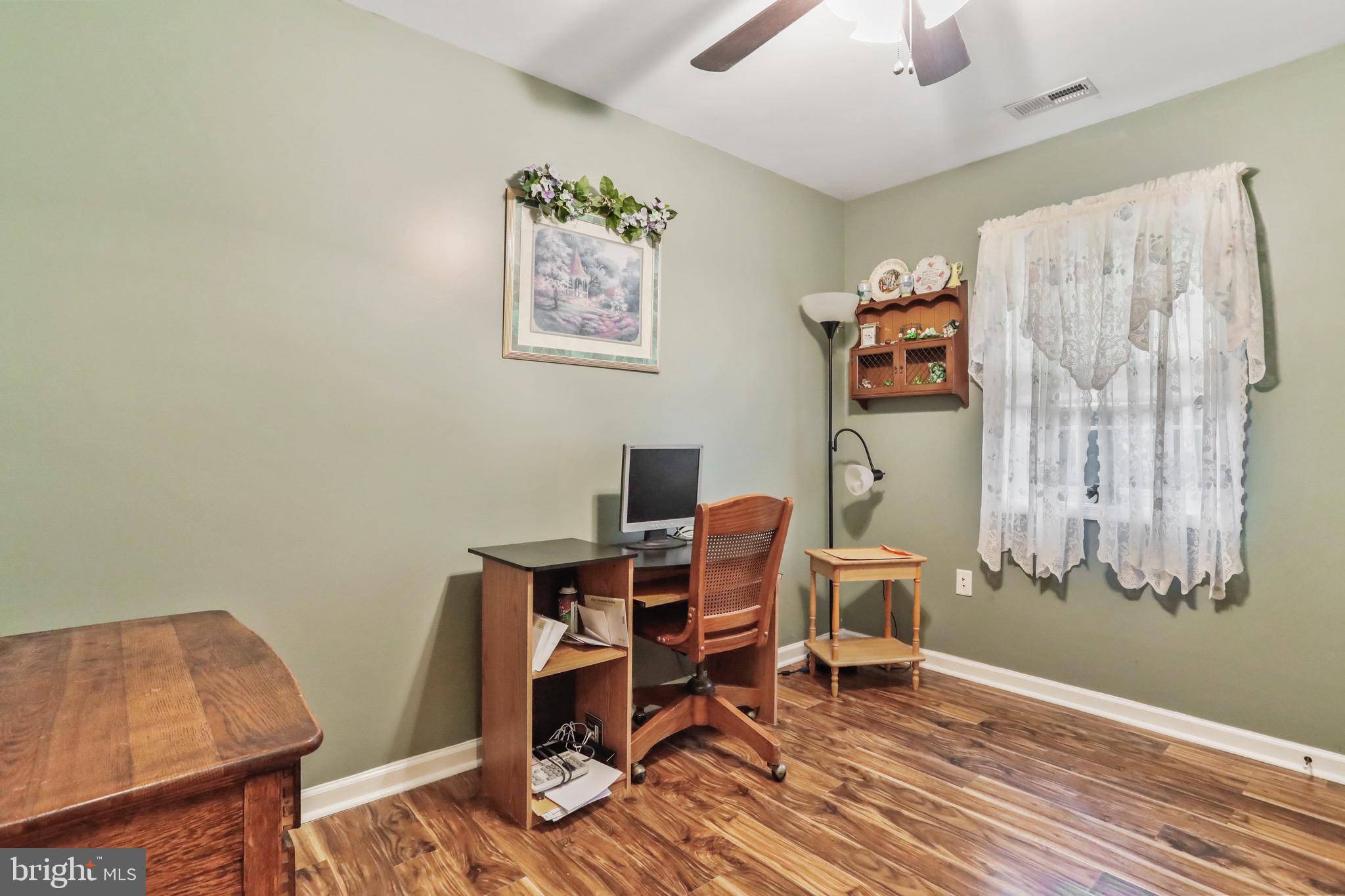 HOLLER - Residential