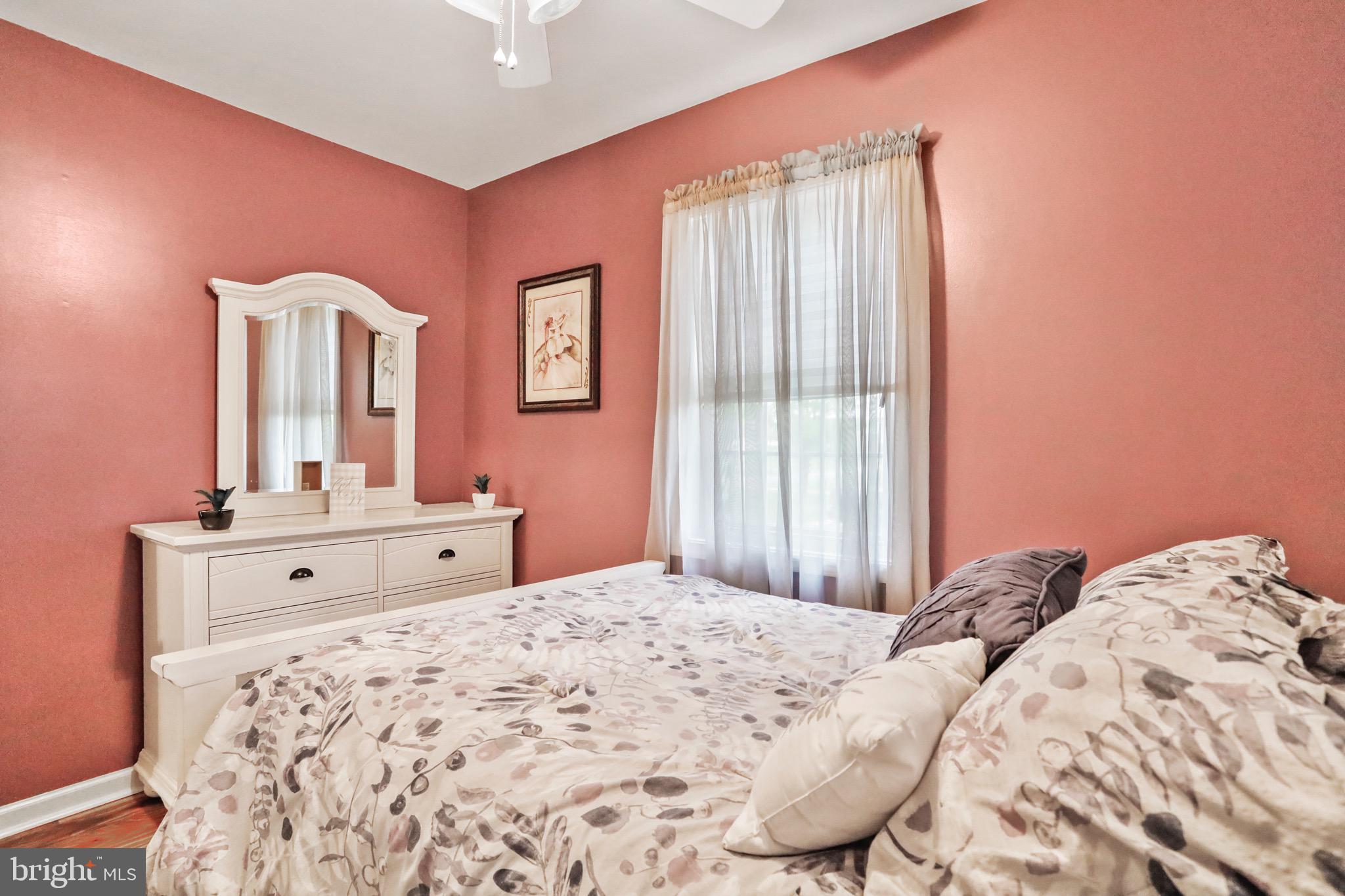 HOLLER - Residential