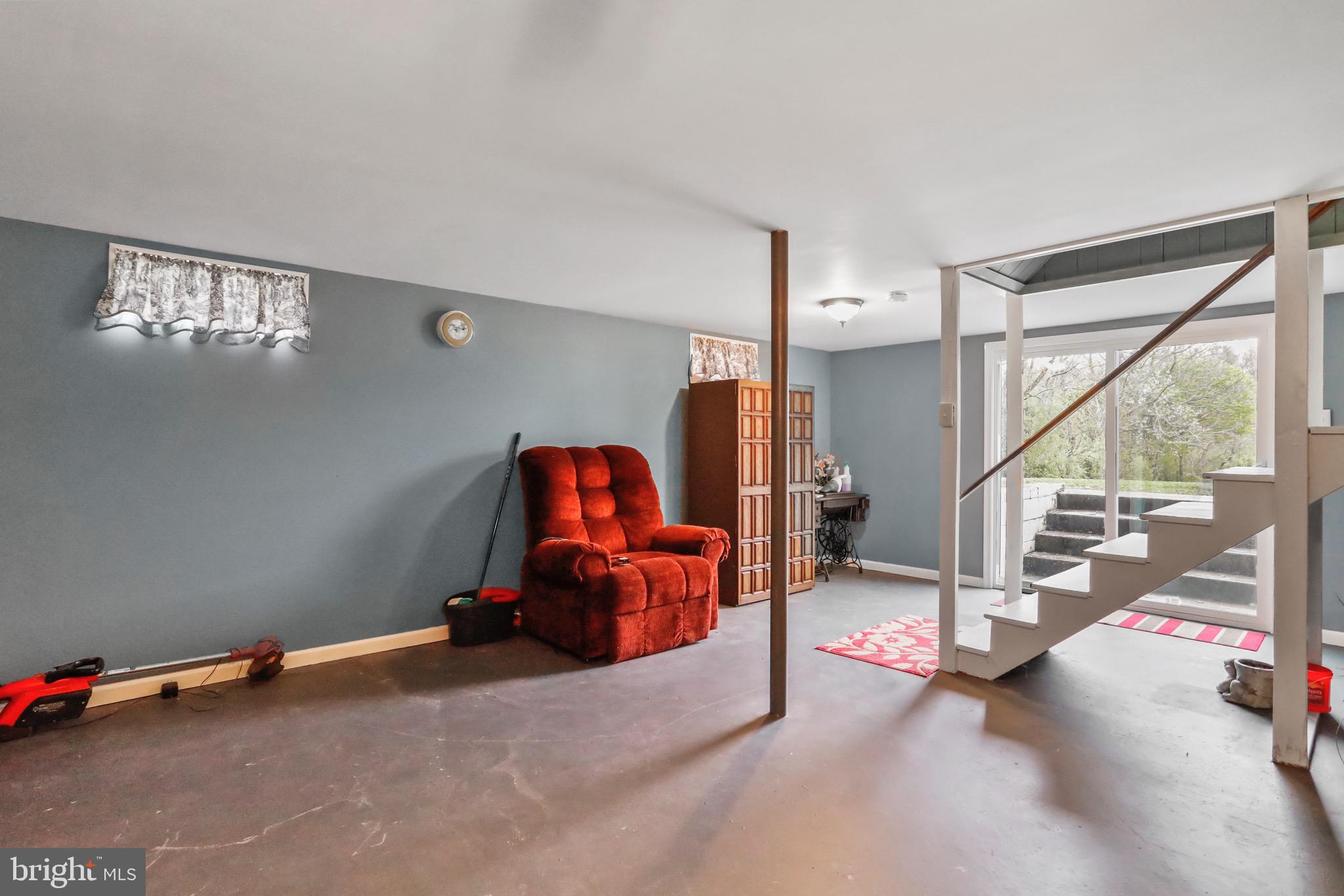 HOLLER - Residential