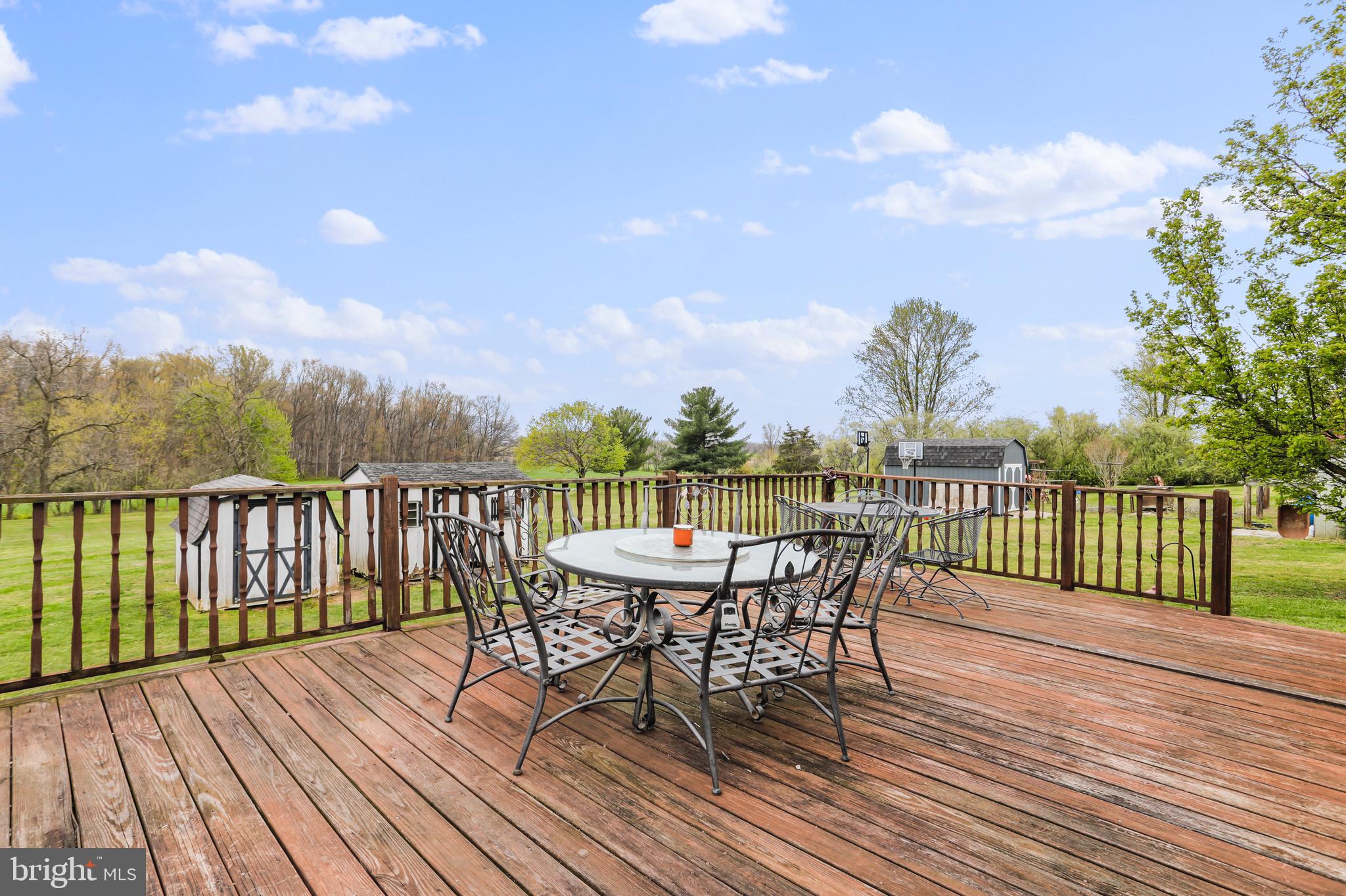 HOLLER - Residential