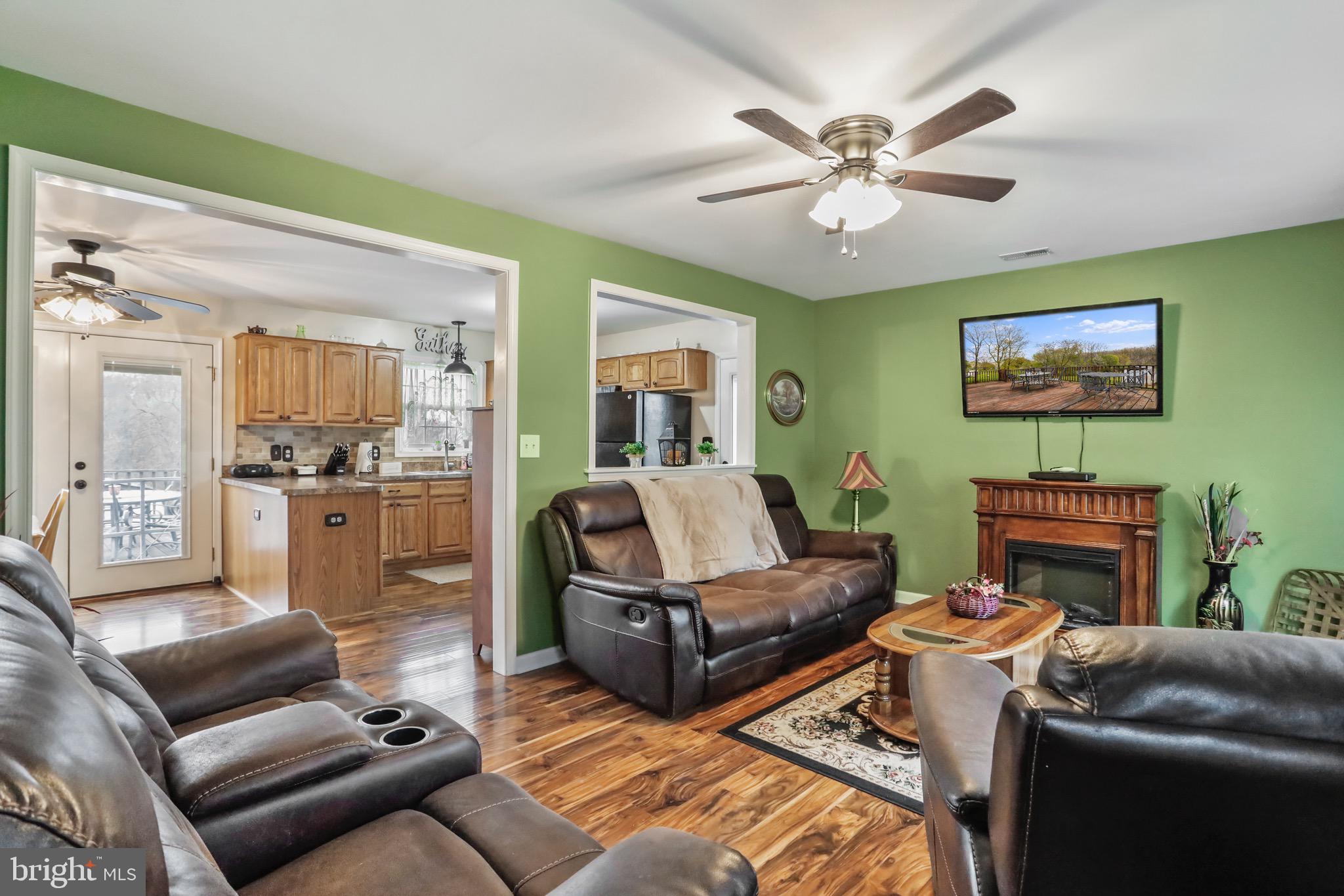 HOLLER - Residential