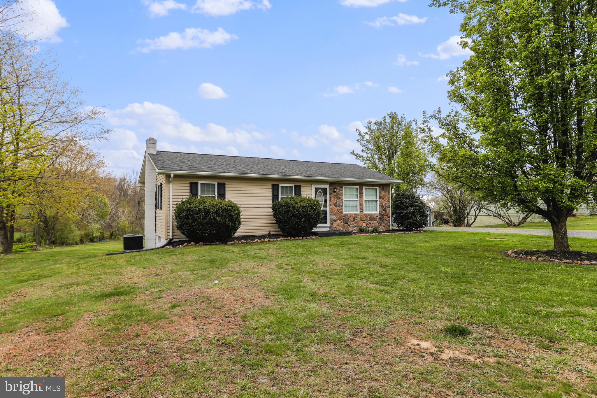 HOLLER - Residential