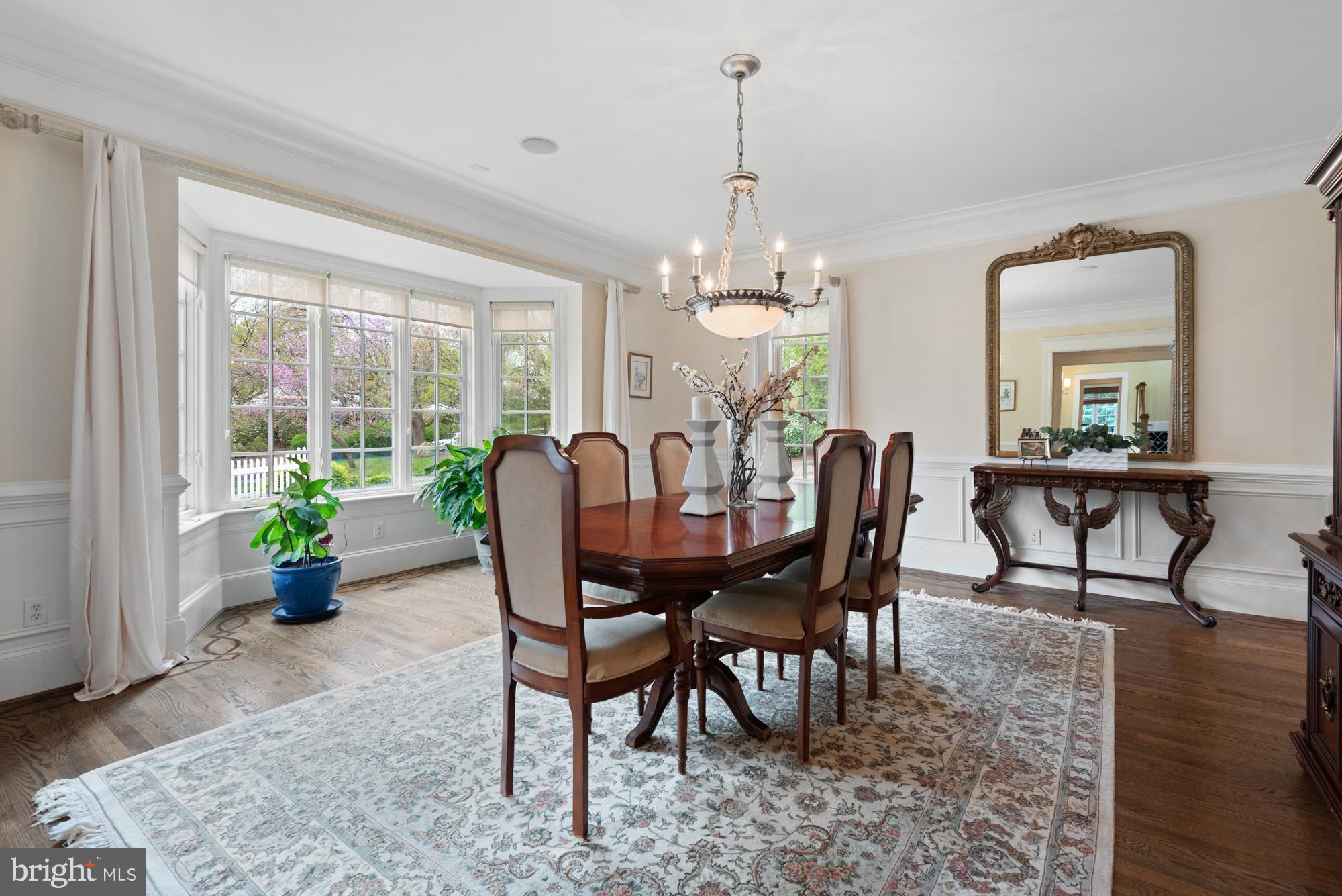 POTOMAC OUTSIDE - Residential