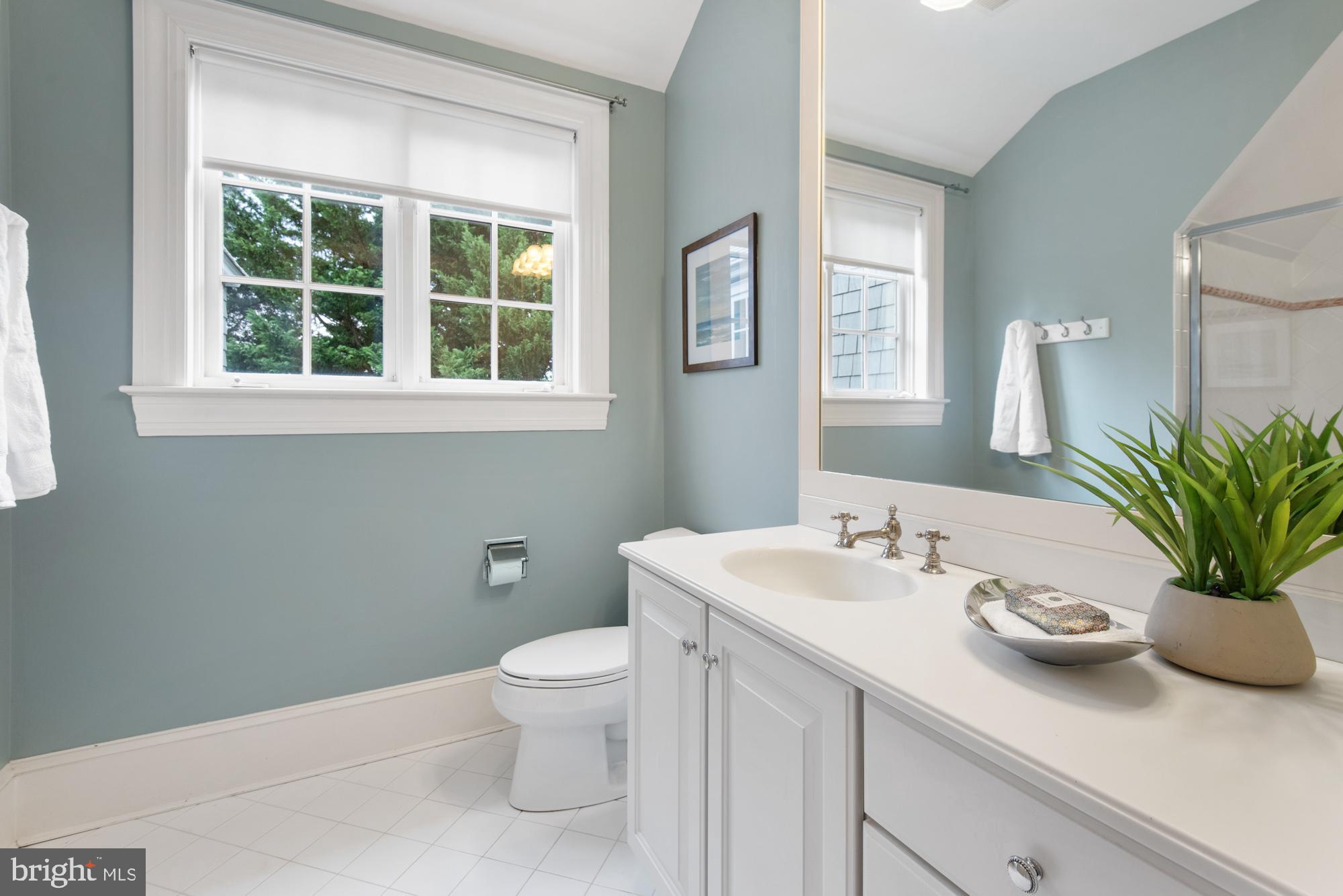 POTOMAC OUTSIDE - Residential