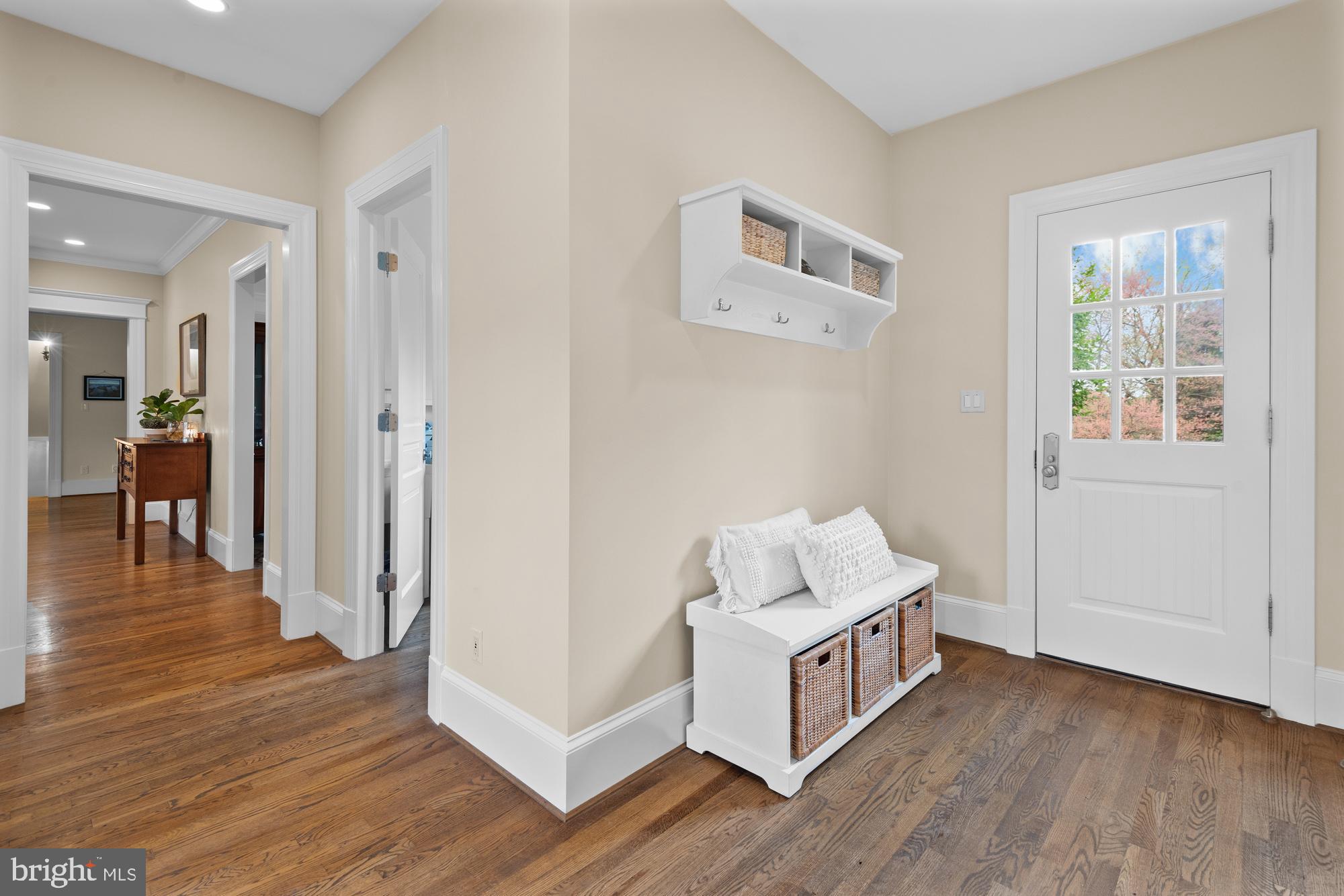 POTOMAC OUTSIDE - Residential