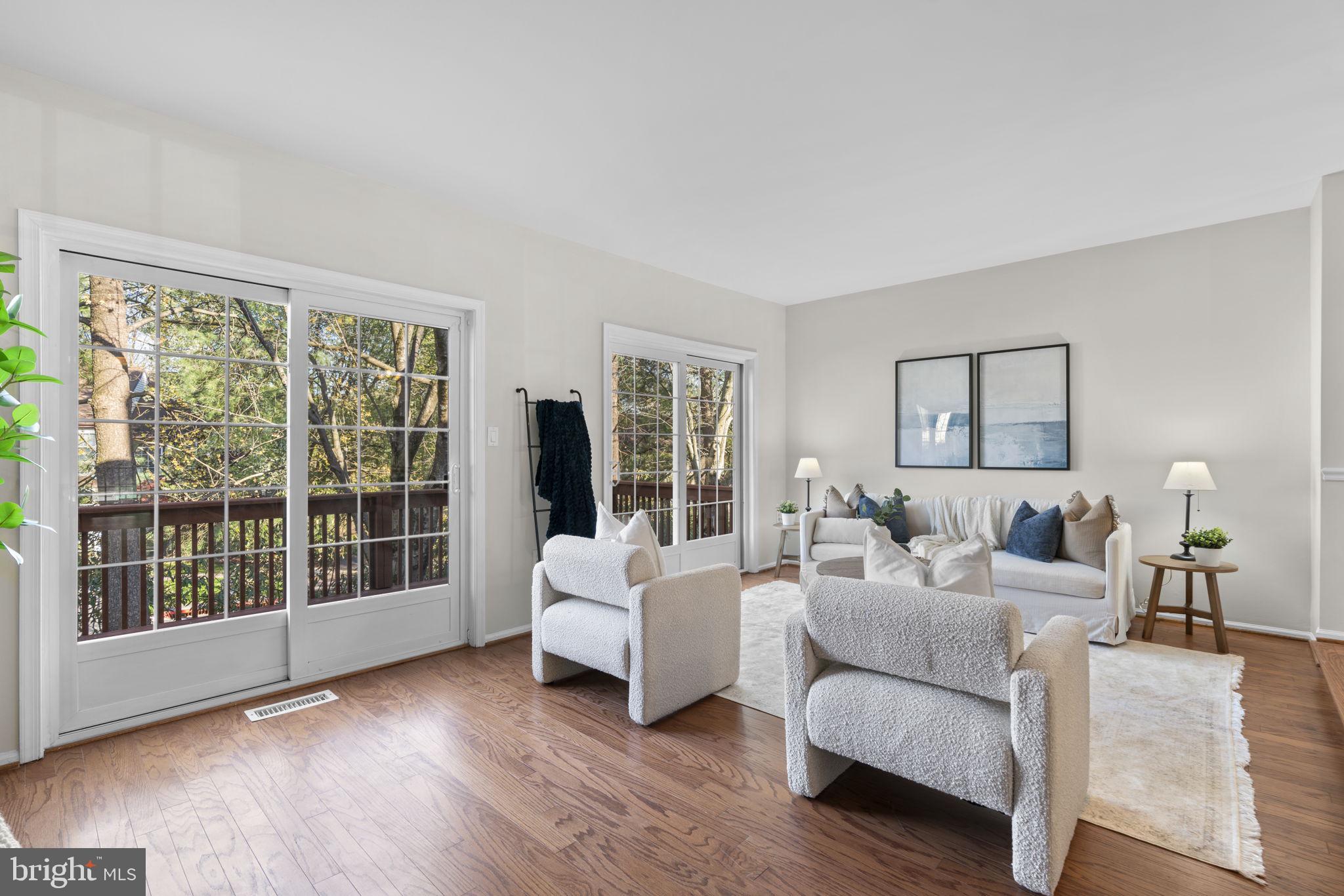 VILLAGE OF OWEN BROWN - Residential