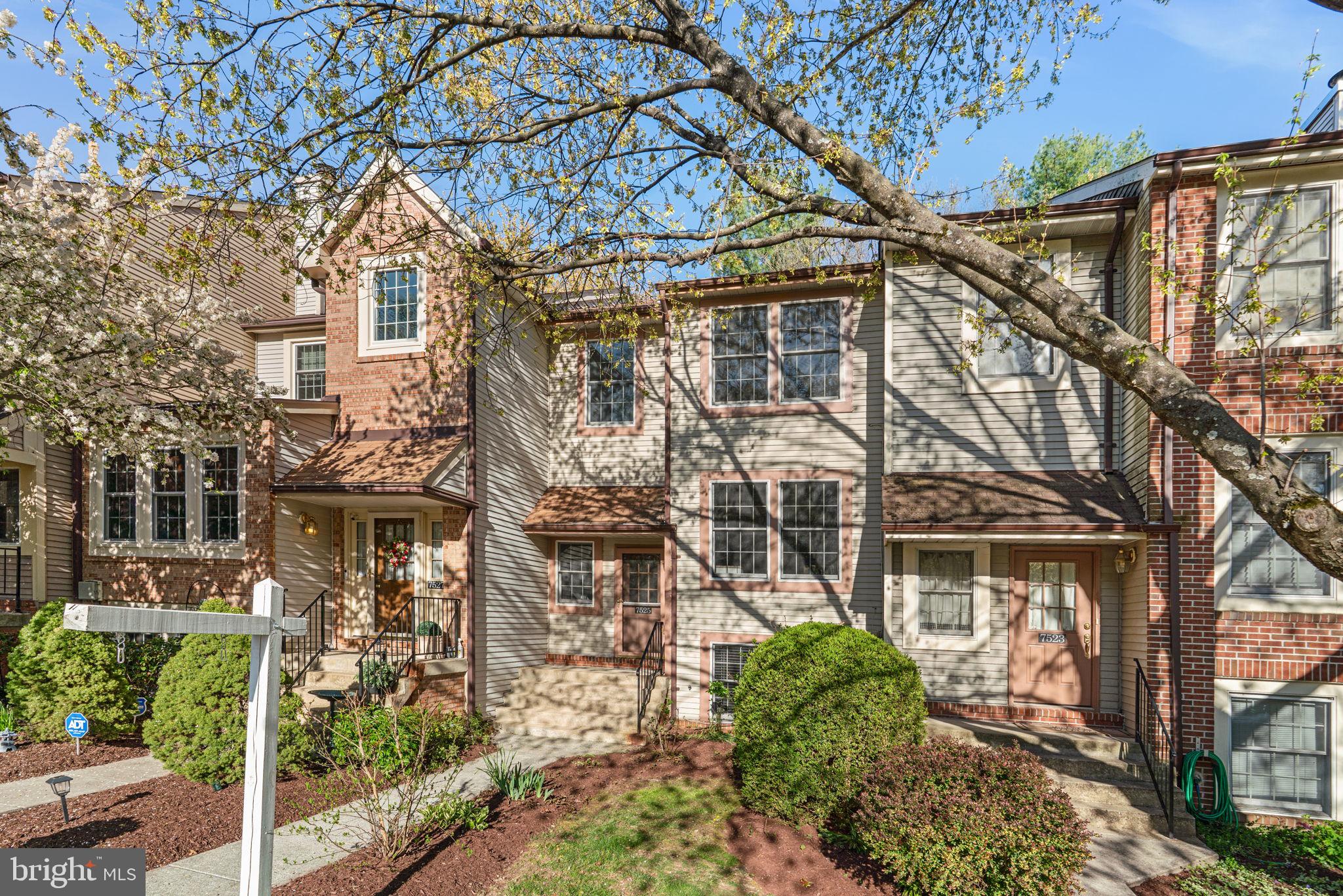 VILLAGE OF OWEN BROWN - Residential