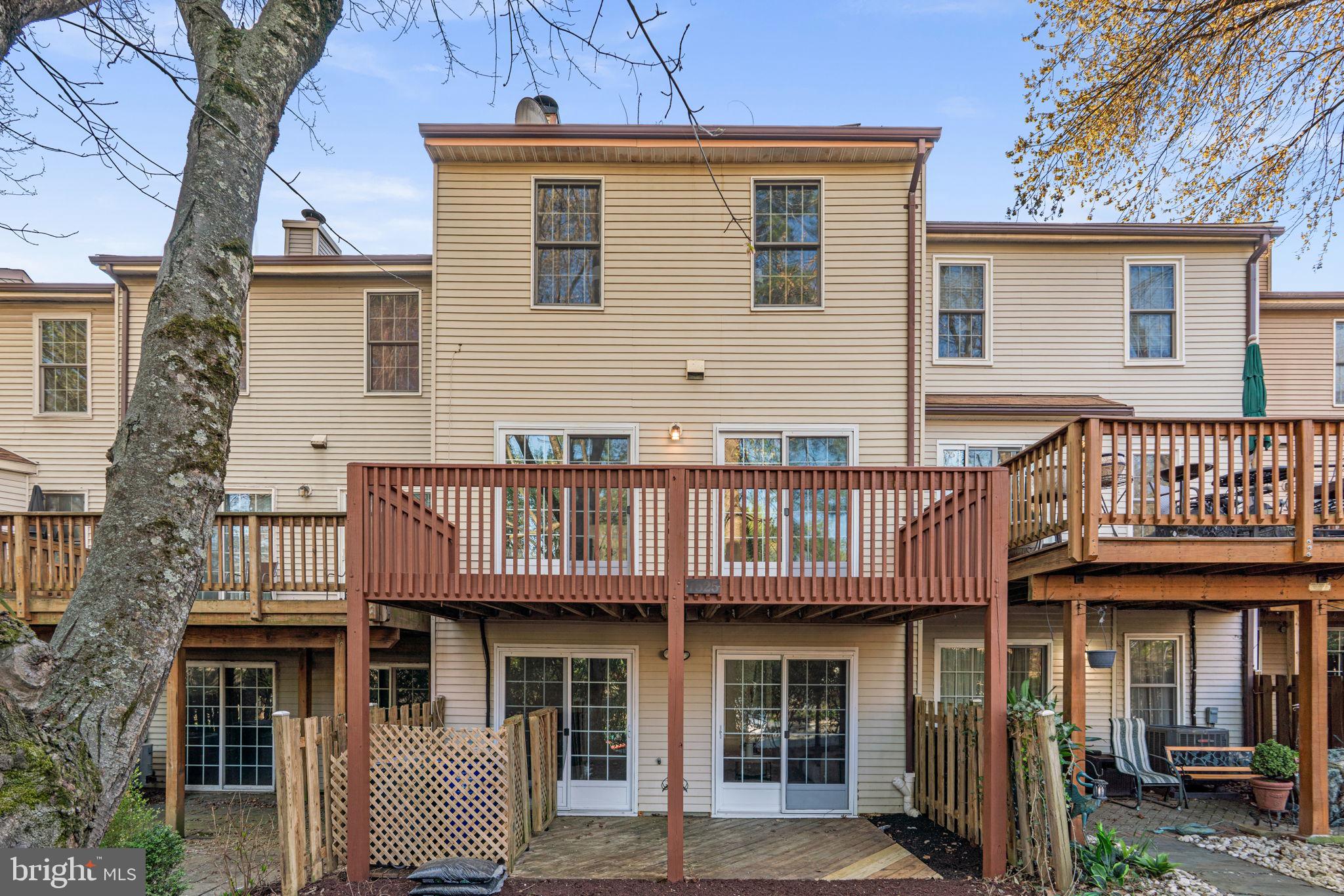 VILLAGE OF OWEN BROWN - Residential