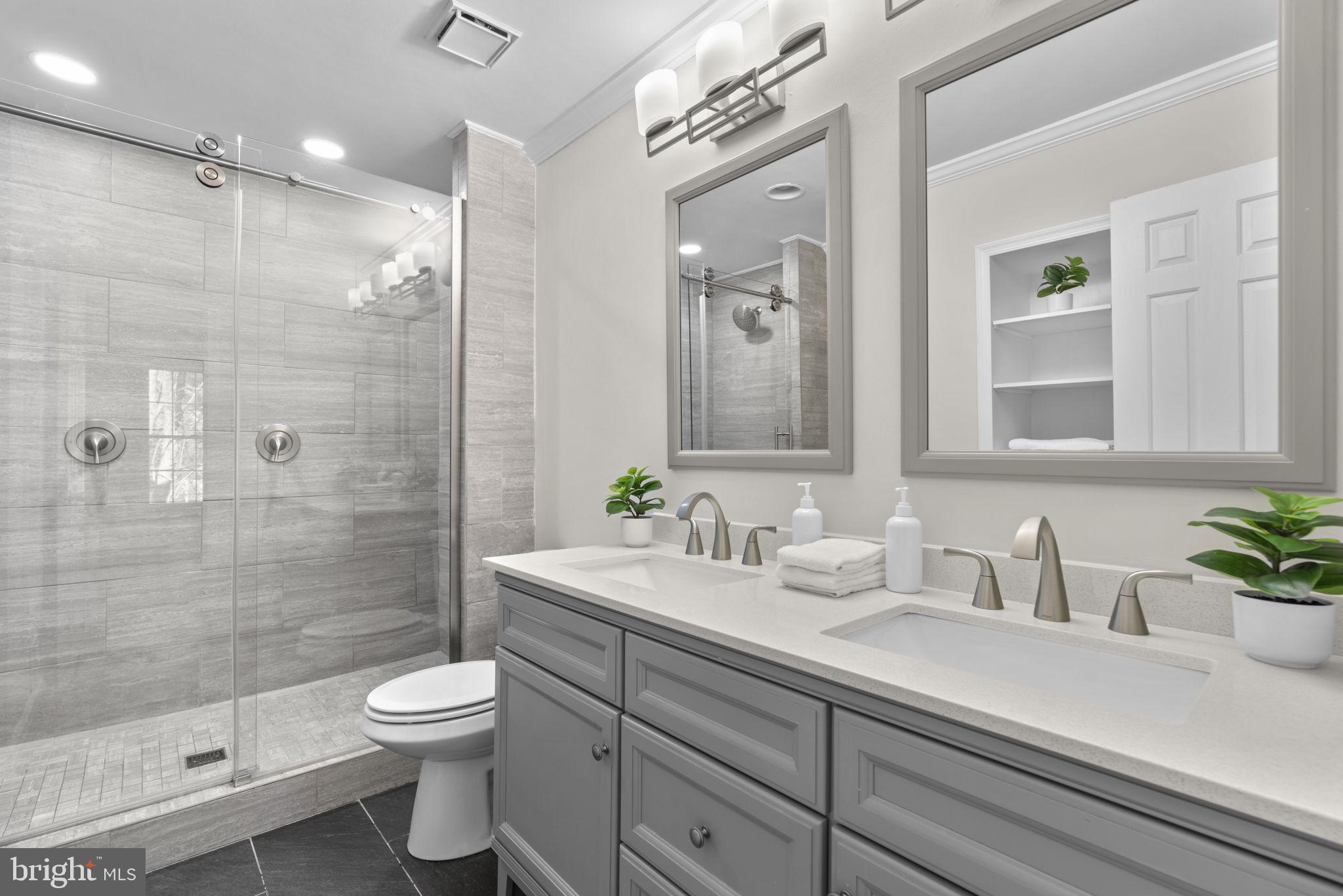 VILLAGE OF OWEN BROWN - Residential