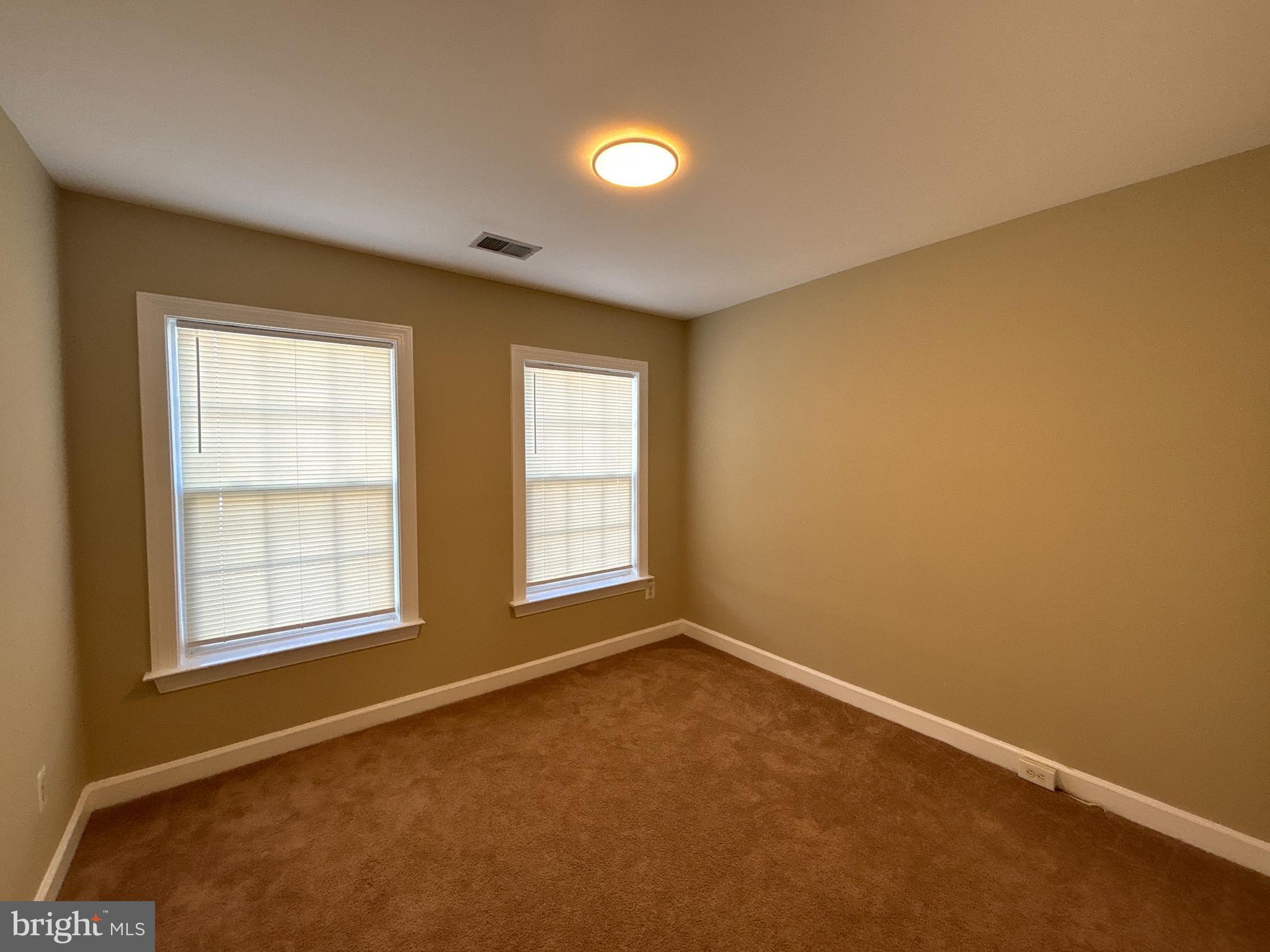 RIVERSIDE STATION - Residential