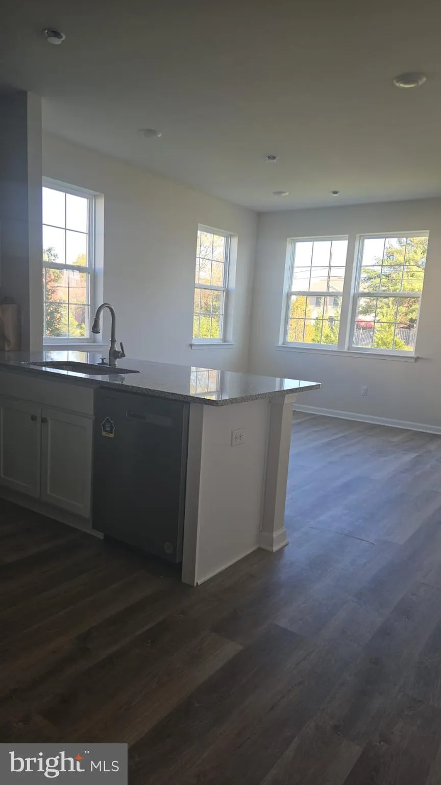 Westampton, New Jersey 08060, United States, 3 Bedrooms Bedrooms, ,3 BathroomsBathrooms,Residential,Contingent,19863