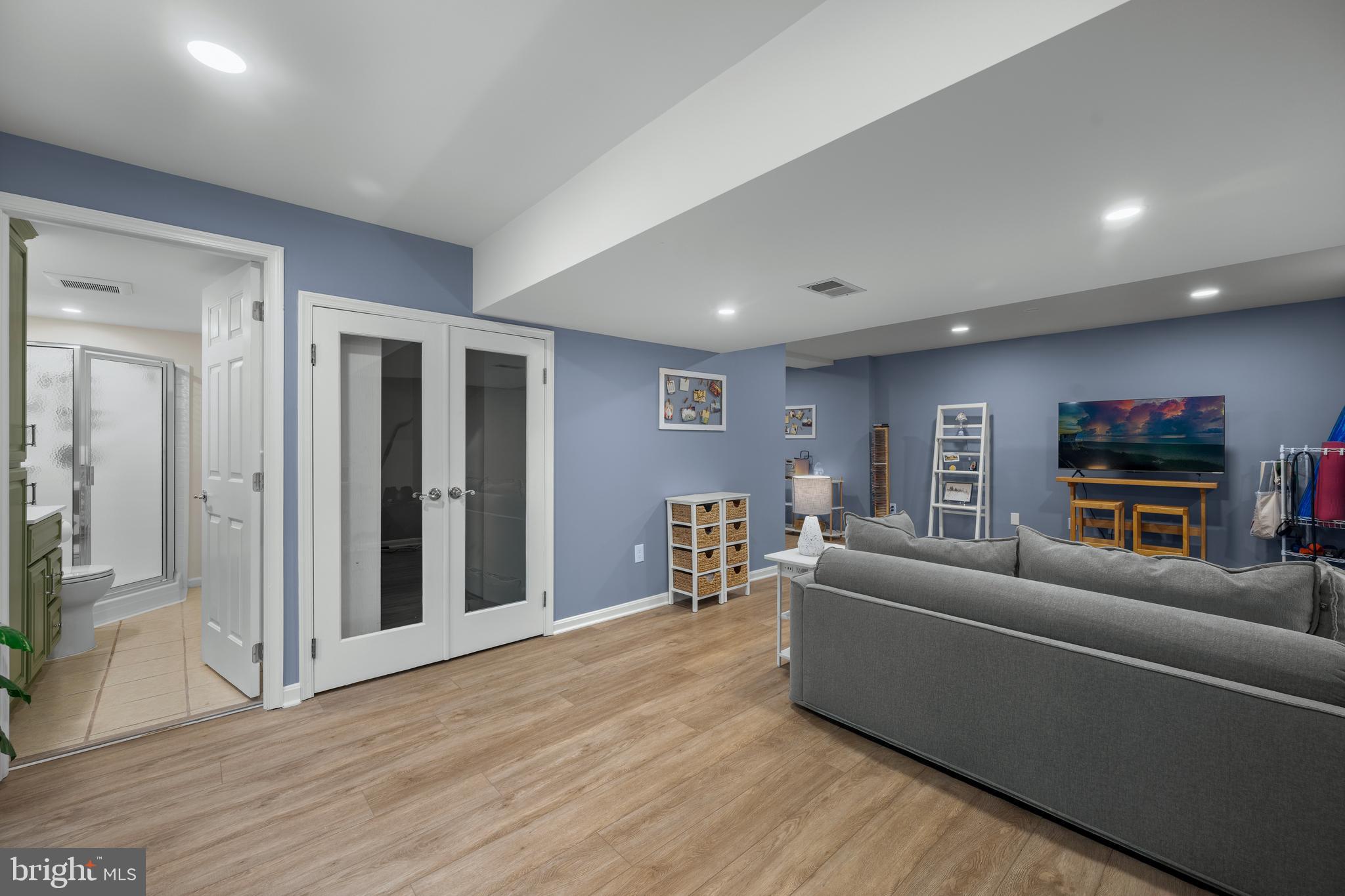 ELDERSBURG ESTATES - Residential
