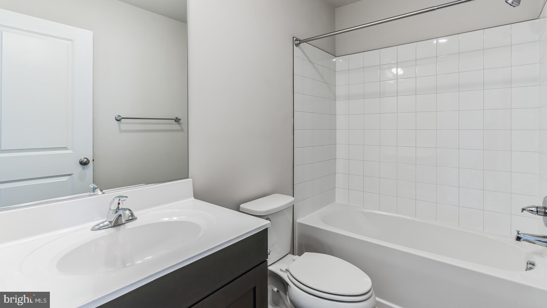 PINTAIL LANDING - Residential