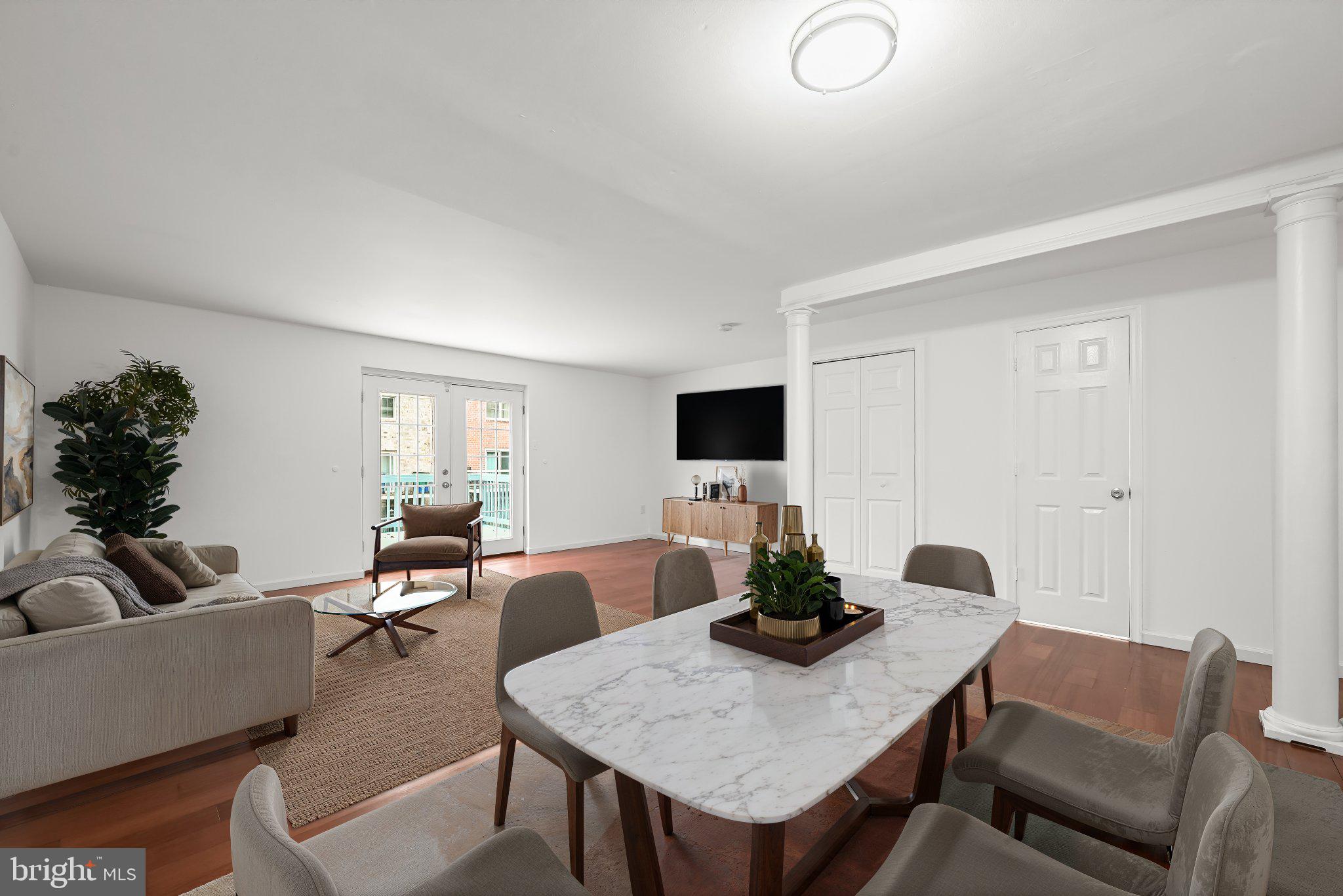 11836 NEW COUNTRY LANE