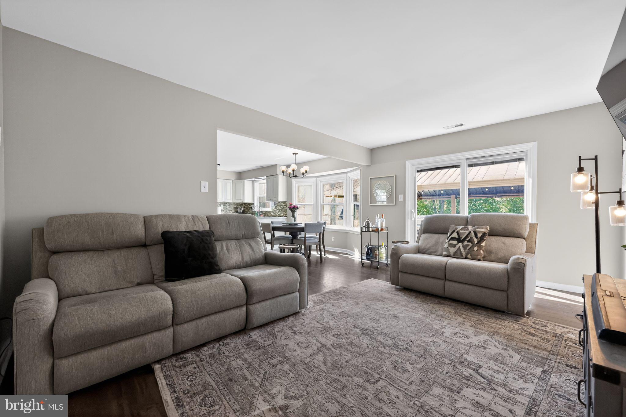 21 HUNTINGDON WAY