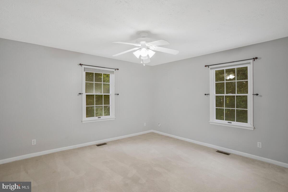 STONE FARM - Residential