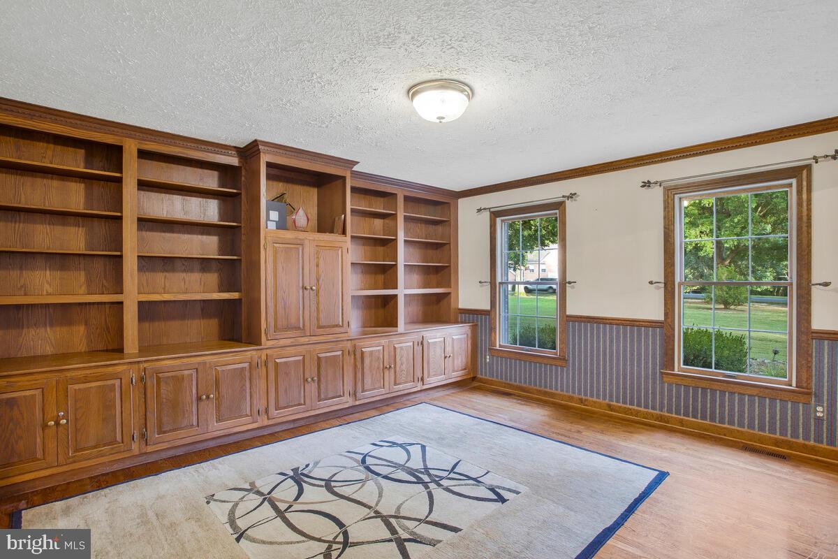 STONE FARM - Residential