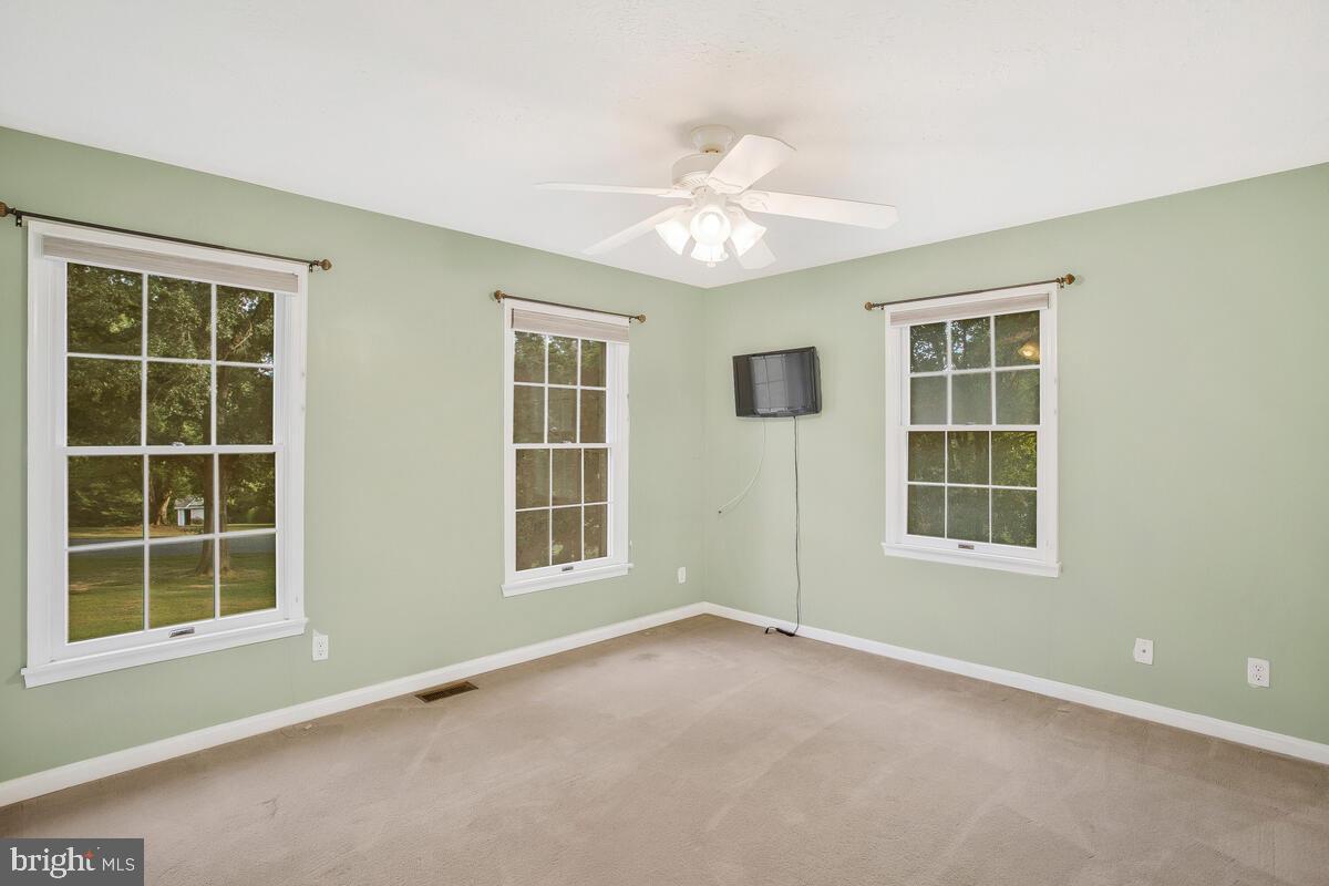 STONE FARM - Residential